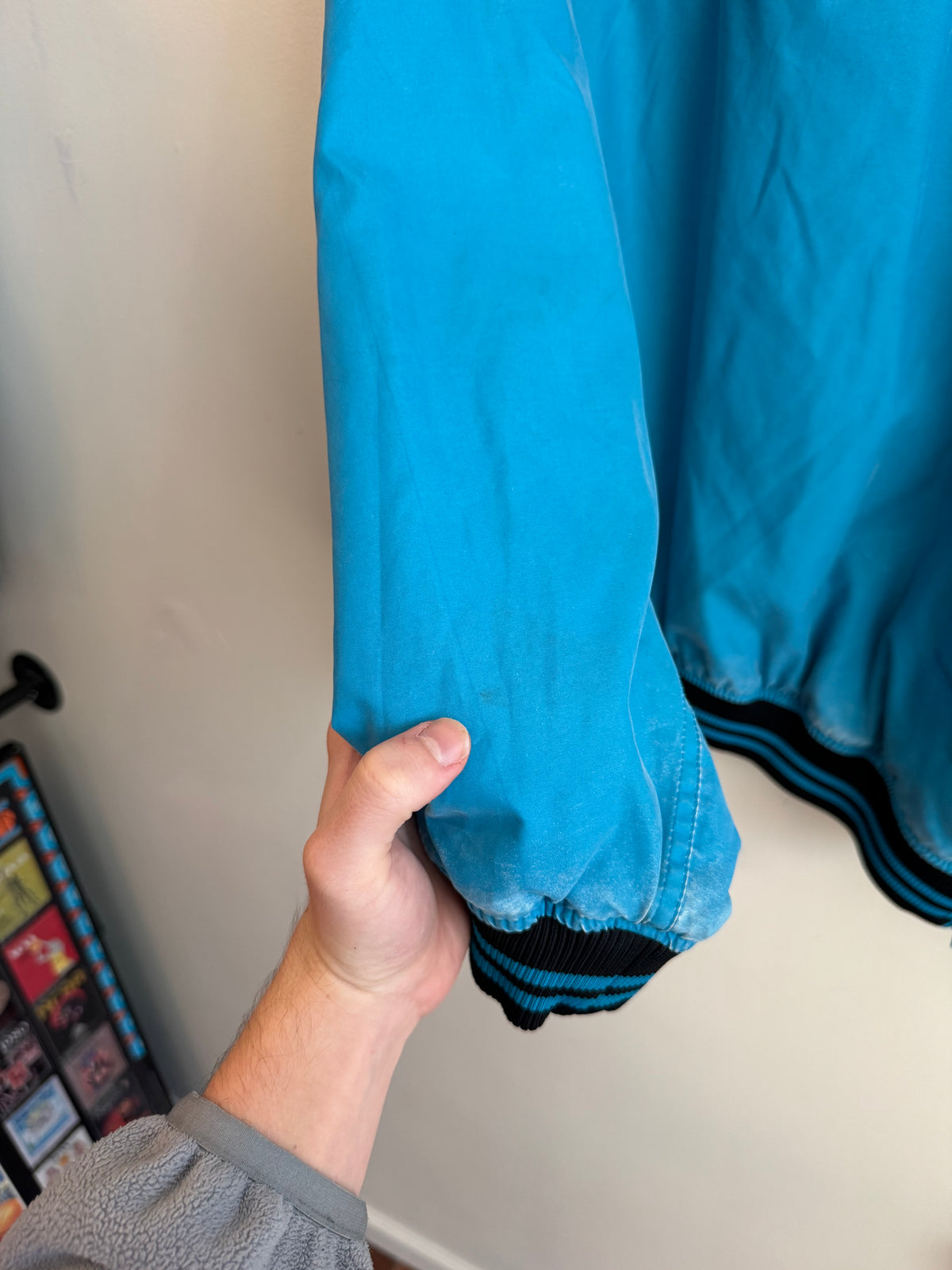 00s Carolina Panthers Faded Blue Tail Swoop Windbreaker (XL)