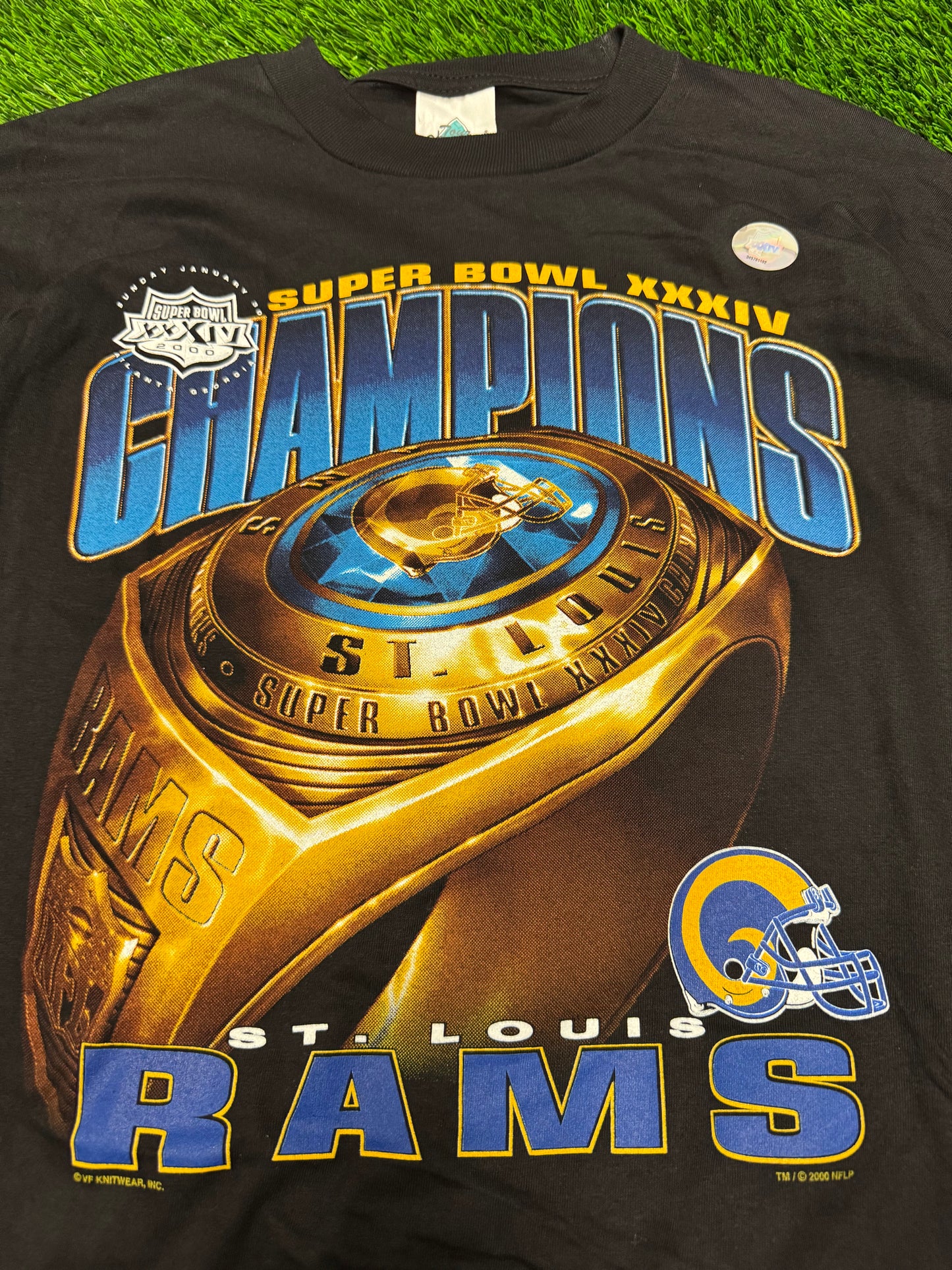2000 St Louis Rams Super Bowl Ring Tee (L)