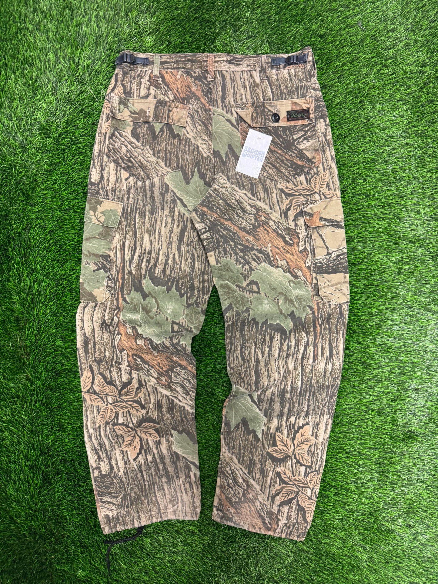 90s Vintage Liberty Faded Camo Pants (34 x 30)