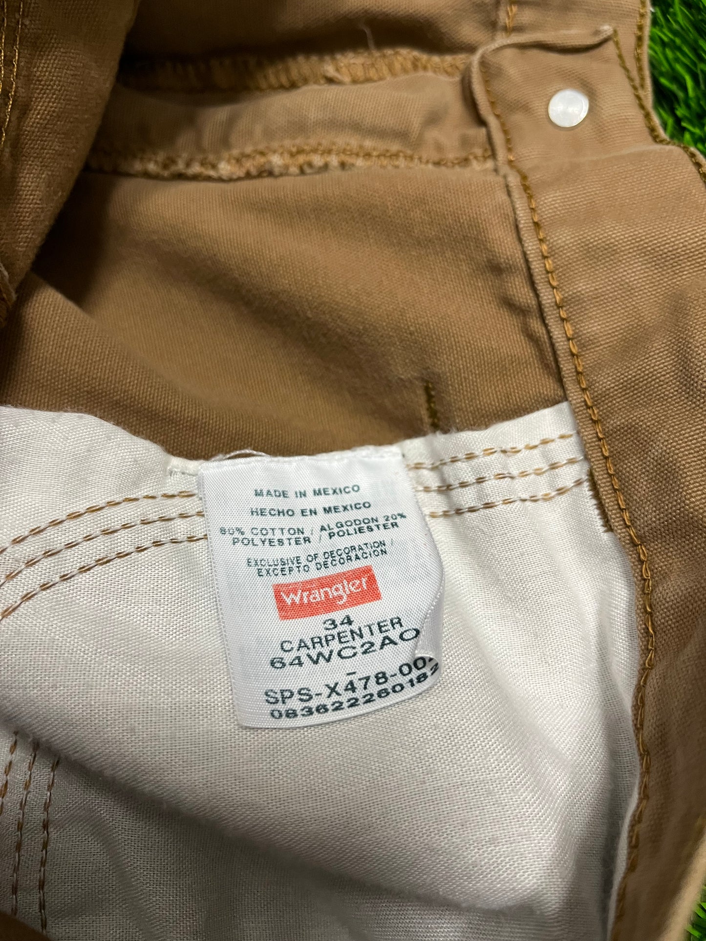 00s Wrangler Tan Workwear Carpenter Shorts (34)