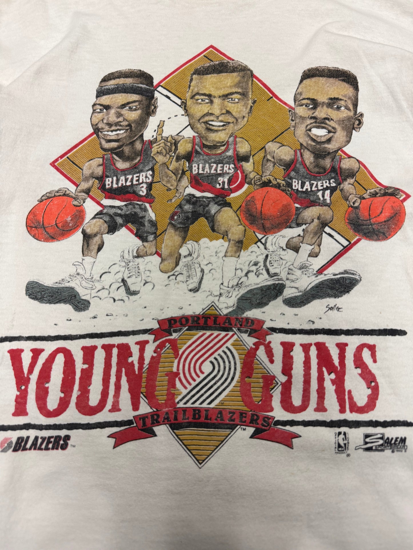 90s Vintage Portland Trail Blazers Caricature Young Guns Thrashed Tee (L)