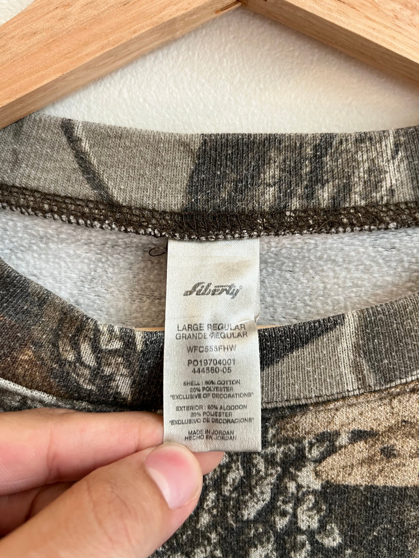 00s Liberty Camo Essential Crewneck (L)