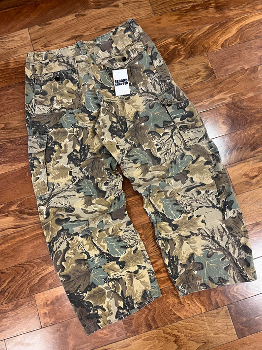 00s Camo Onward Cargo Pants (35 x 29)