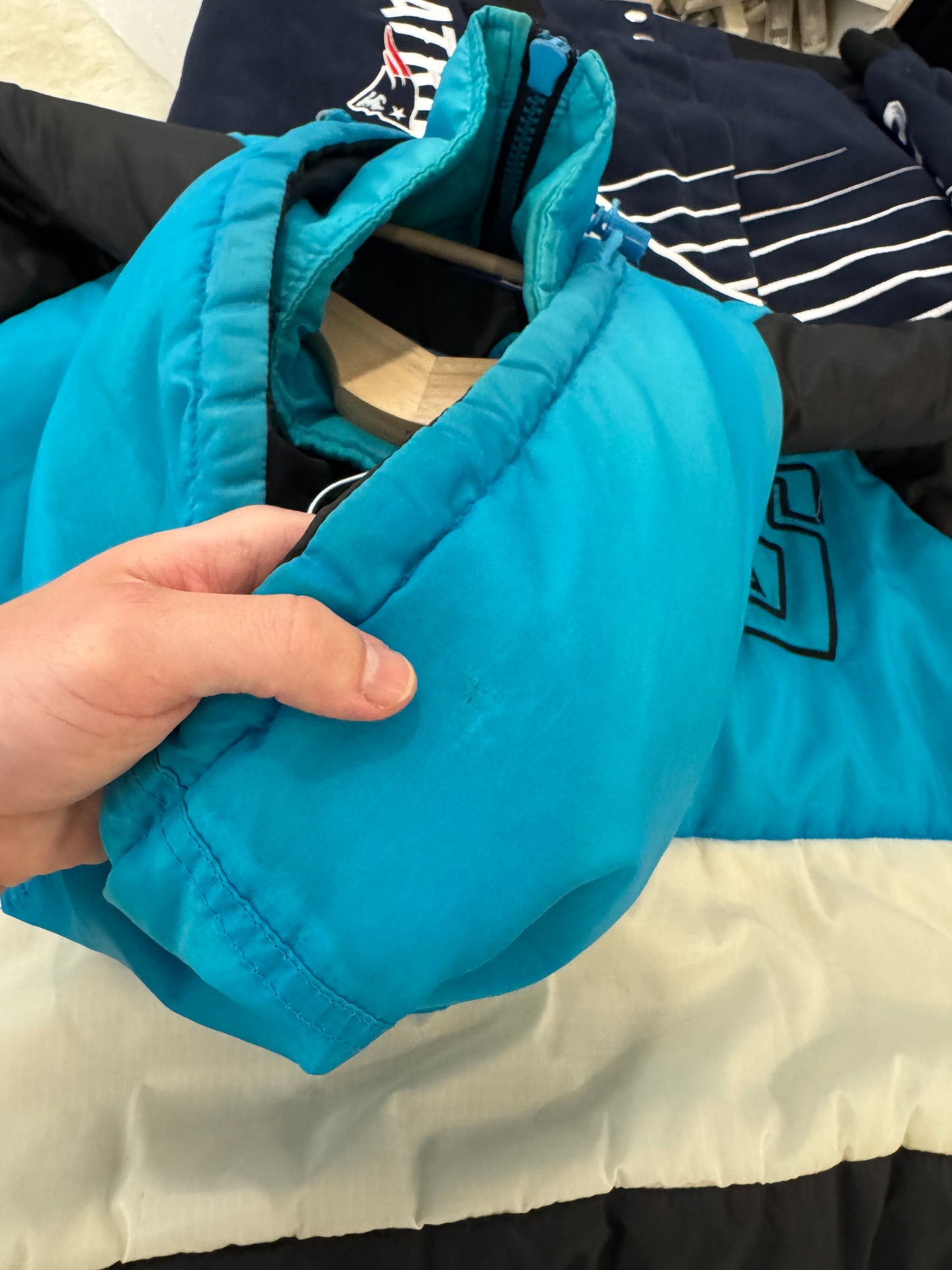 90s Carolina Panthers Pro Player NFL Experience Puffer Jacket (XL)