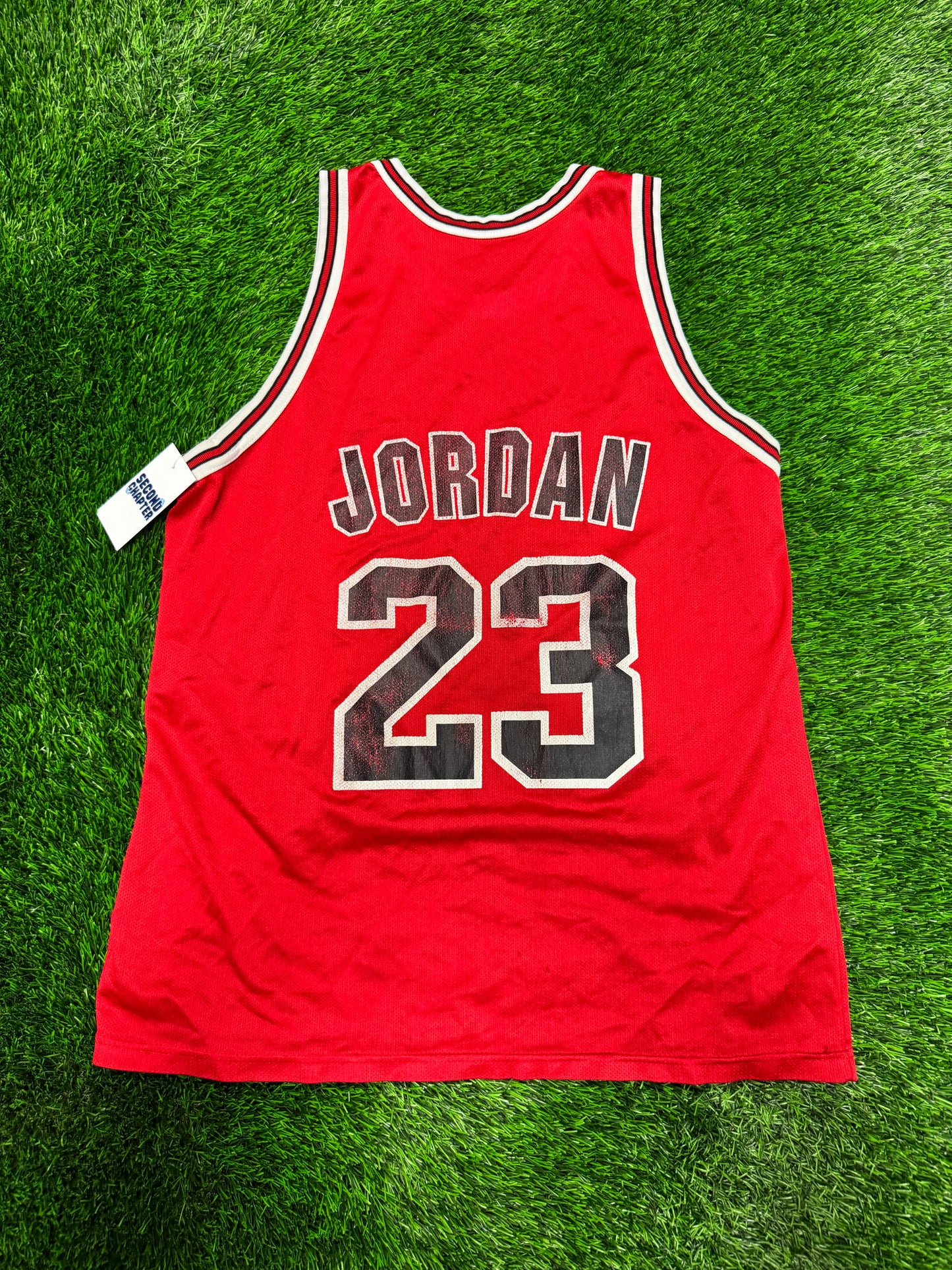 90s Chicago Bulls Michael Jordan #23 Vintage Champion NBA Red Jersey (L)