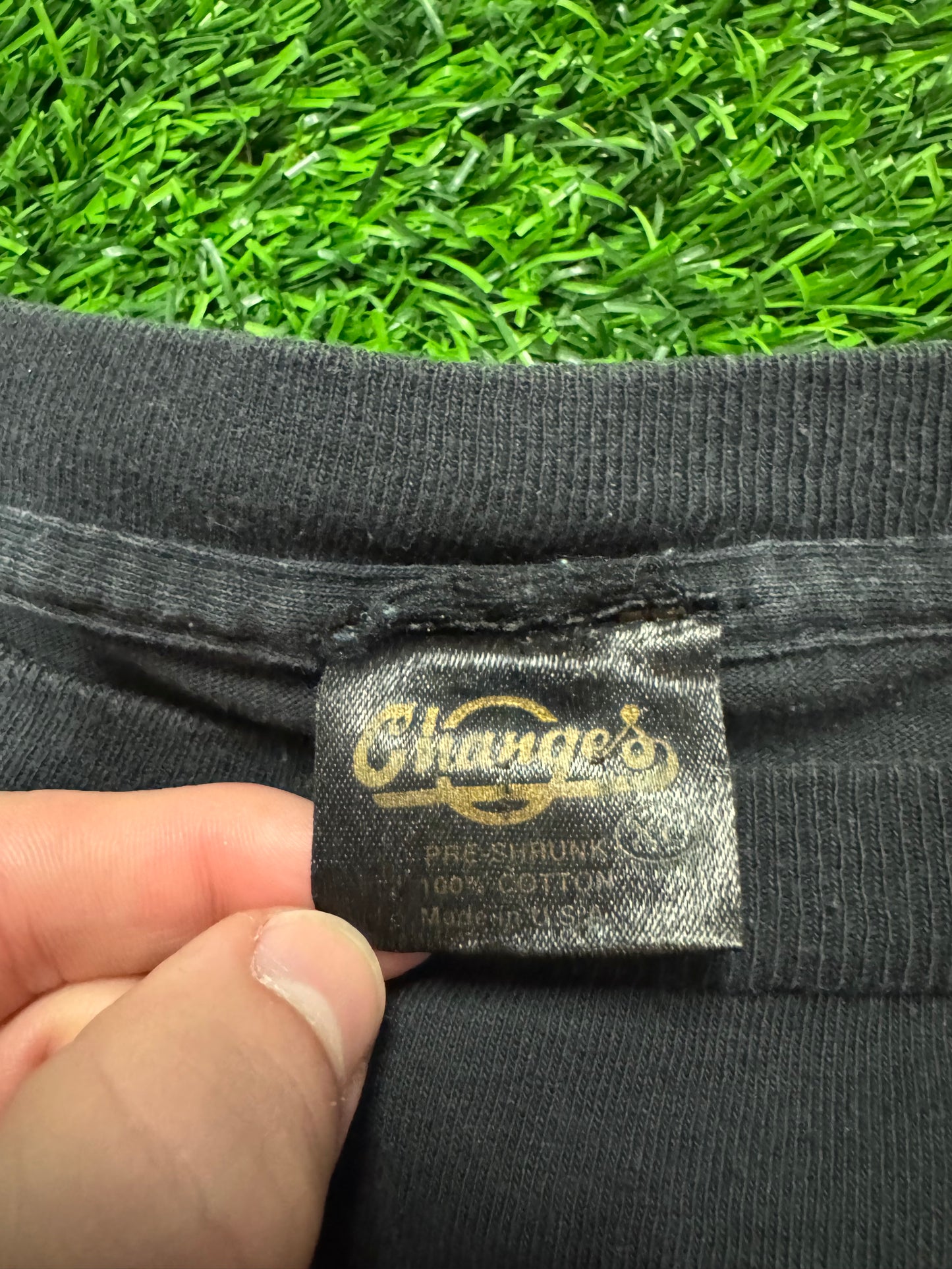 1997 Chicago Bulls "Benny The Bull" Faded Mascot Cartoon Tee (XL)