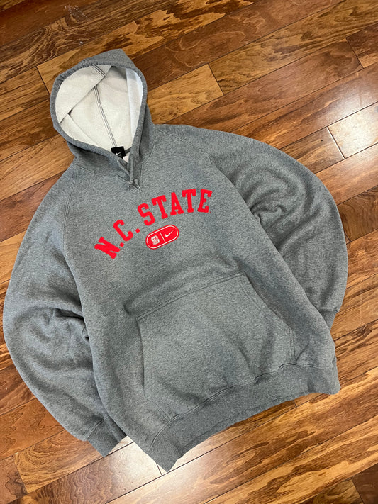 90s Nike NC State Embroidered Hoodie (XXL)