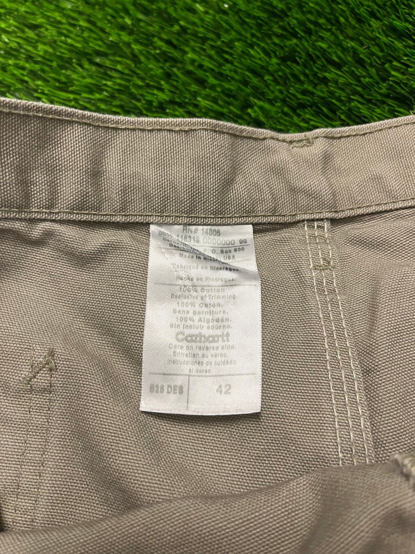 2007 Carhartt Beige Workwear Carpenter Shorts (42)