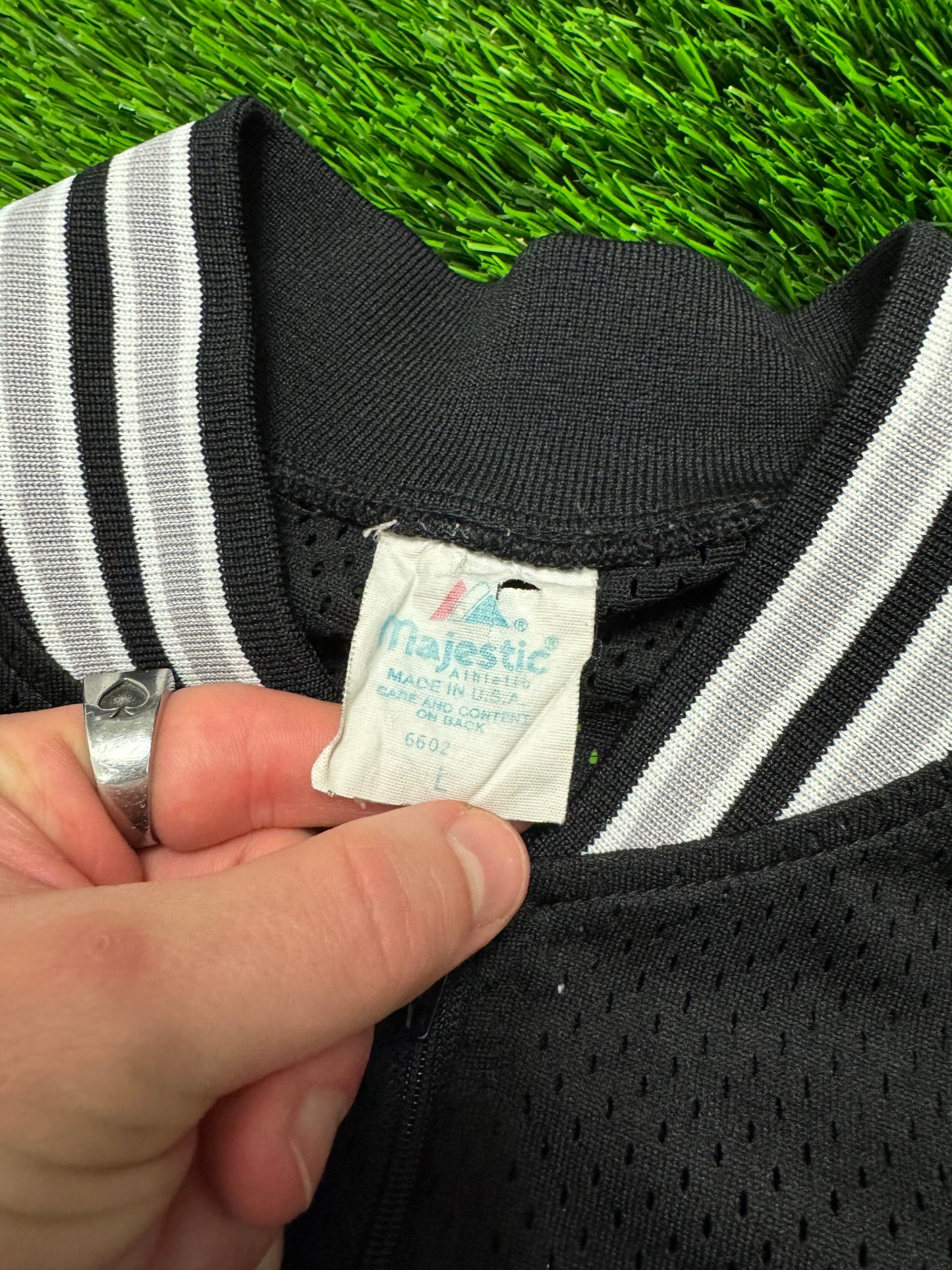 90s Los Angeles Raiders 1/4th Zip Mesh Majestic Jersey (L)