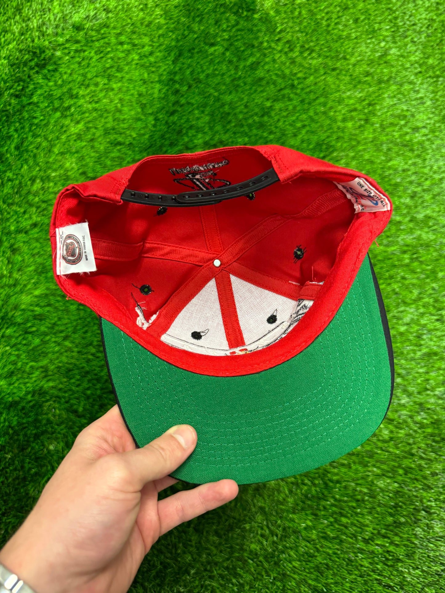 90s Chicago Blackhawks NHL Snapback Deadstock Vintage Hat (OS)