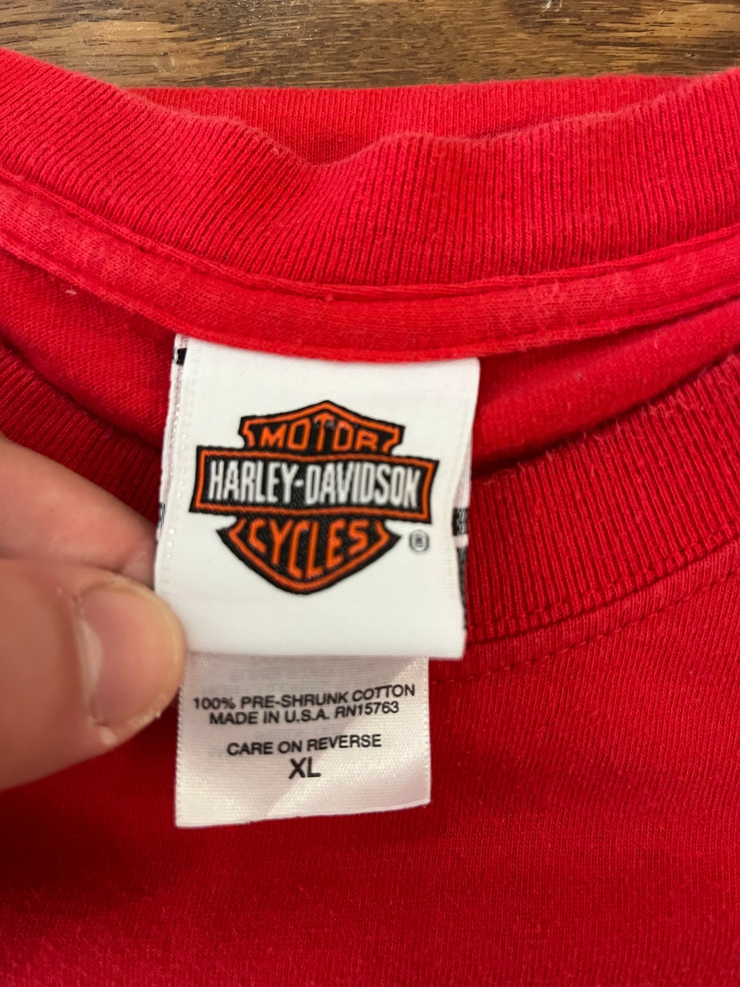 2005 Harley Davidson "Legends Can't Sit Still" Tee (XL)