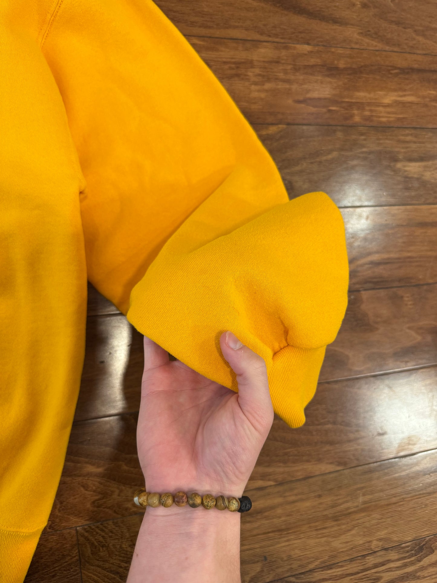 00s Russell Athletics Gold Essential Vintage Crewneck (L)