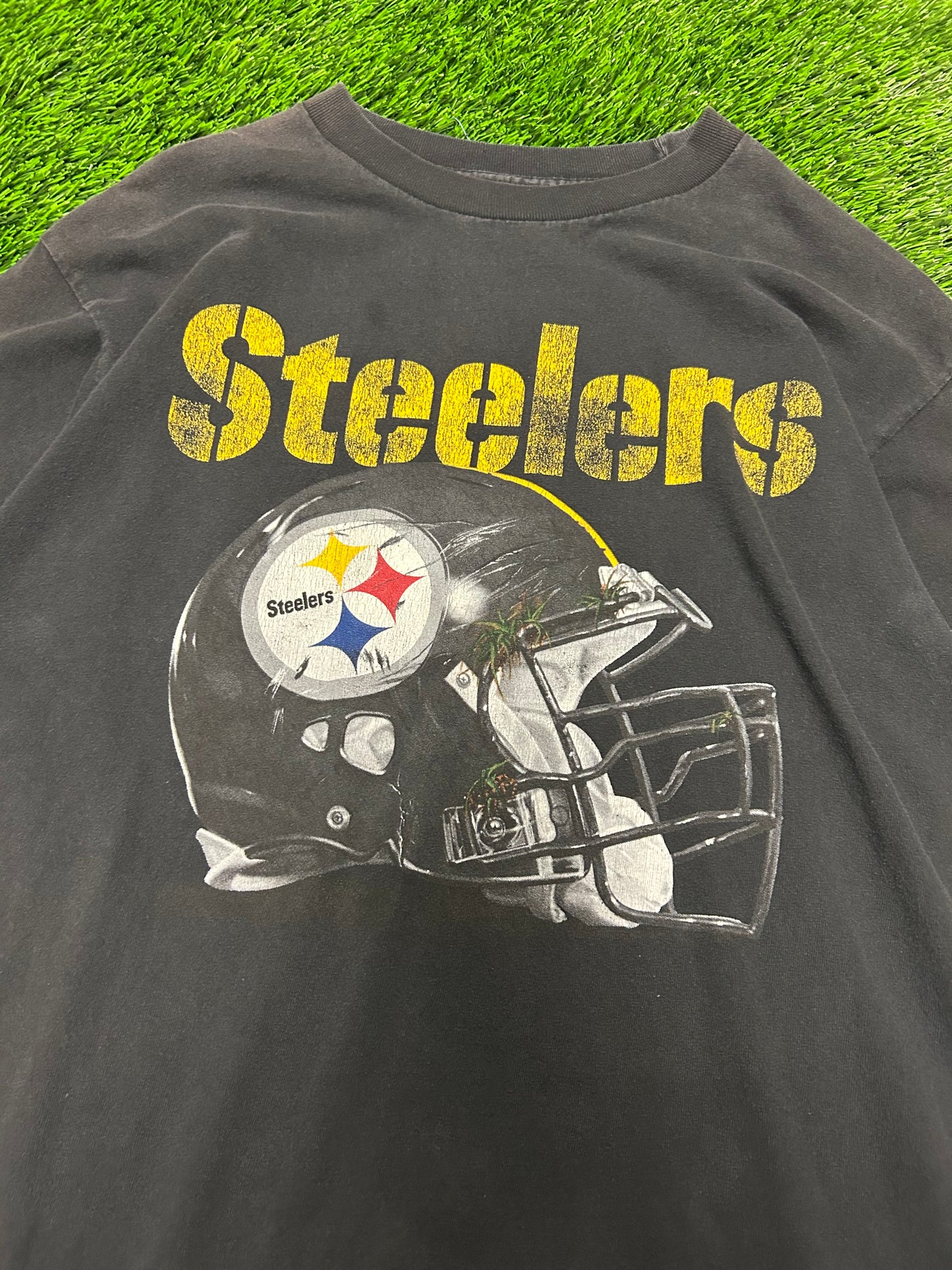 00s Pittsburgh Steelers Helmet Spell Out Vintage Graphic Tee (XL)