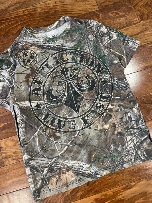00s Affliction Camo Tee (L)