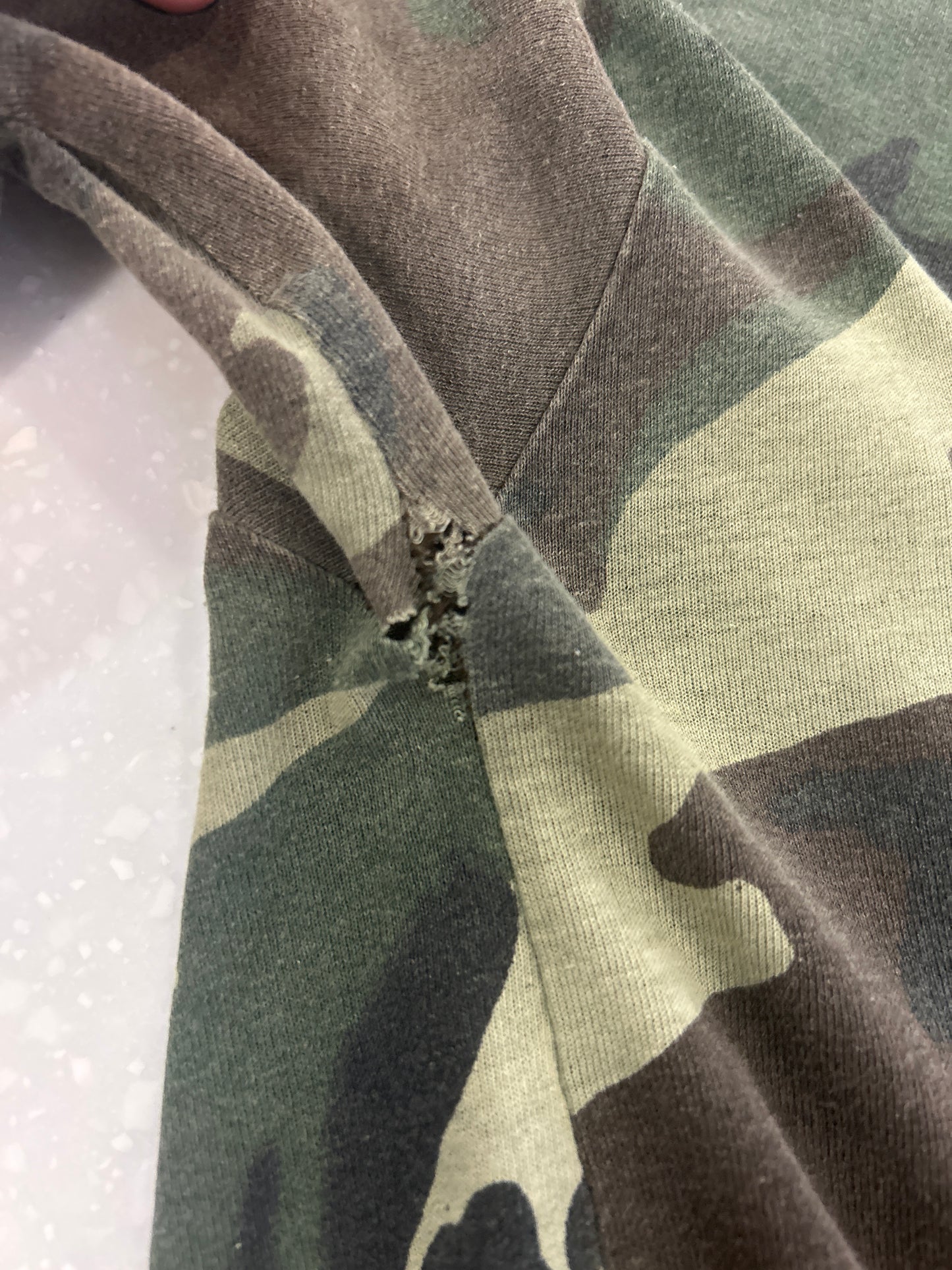 90s Camo Pocket Tee (L)