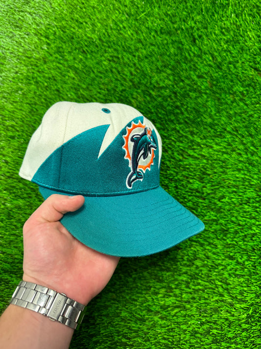 2010s Miami Dolphins Shark Tooth Fitted Hat (7 3/8)