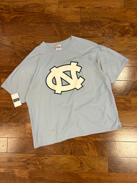 00s UNC Hanes Big Logo Tee (L)