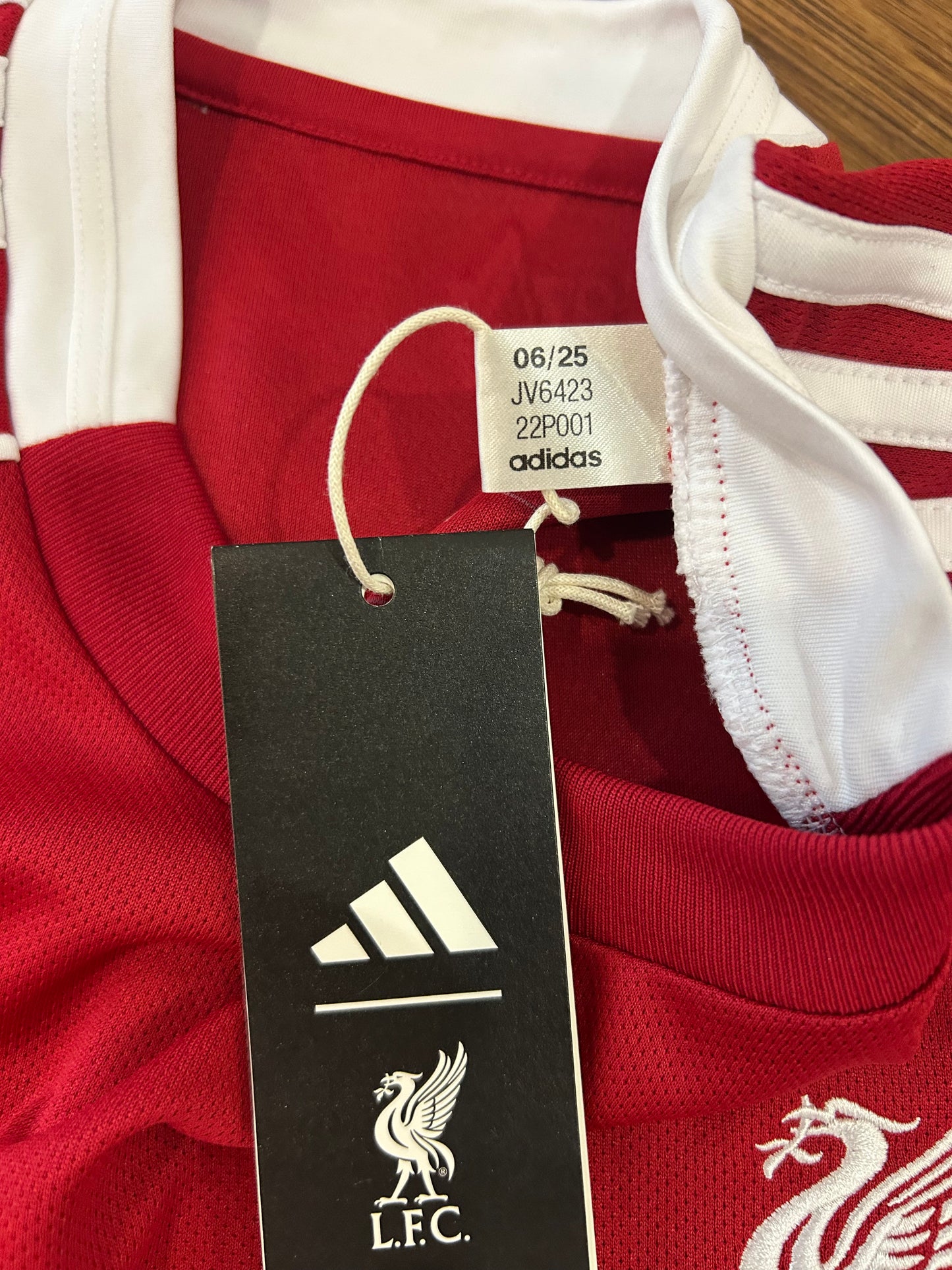 Liverpool FC Adidas Deadstock Soccer Jersey 2025 Kit (M)