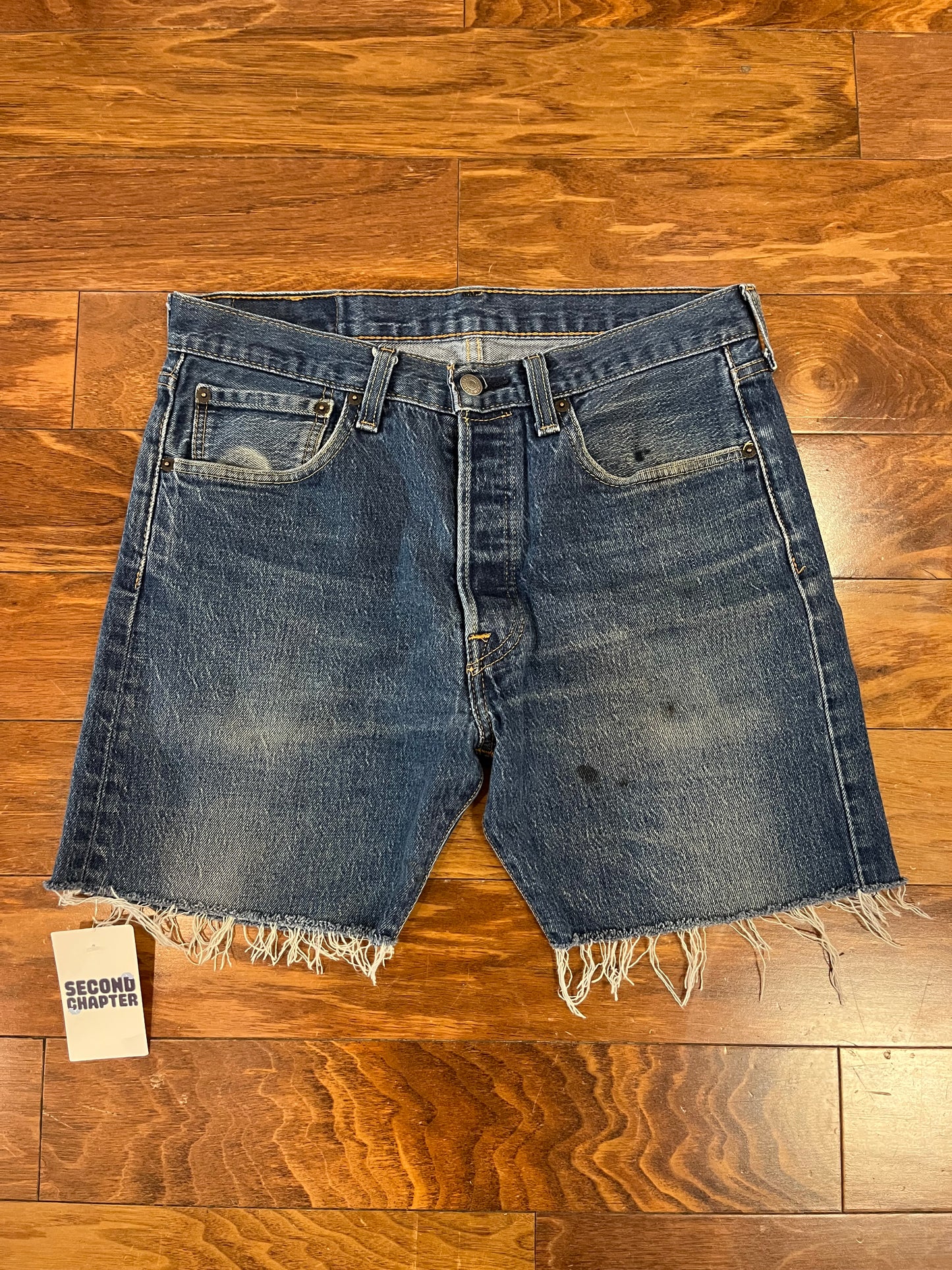00s Levi's 501 Dark Cut Off Shorts (32)