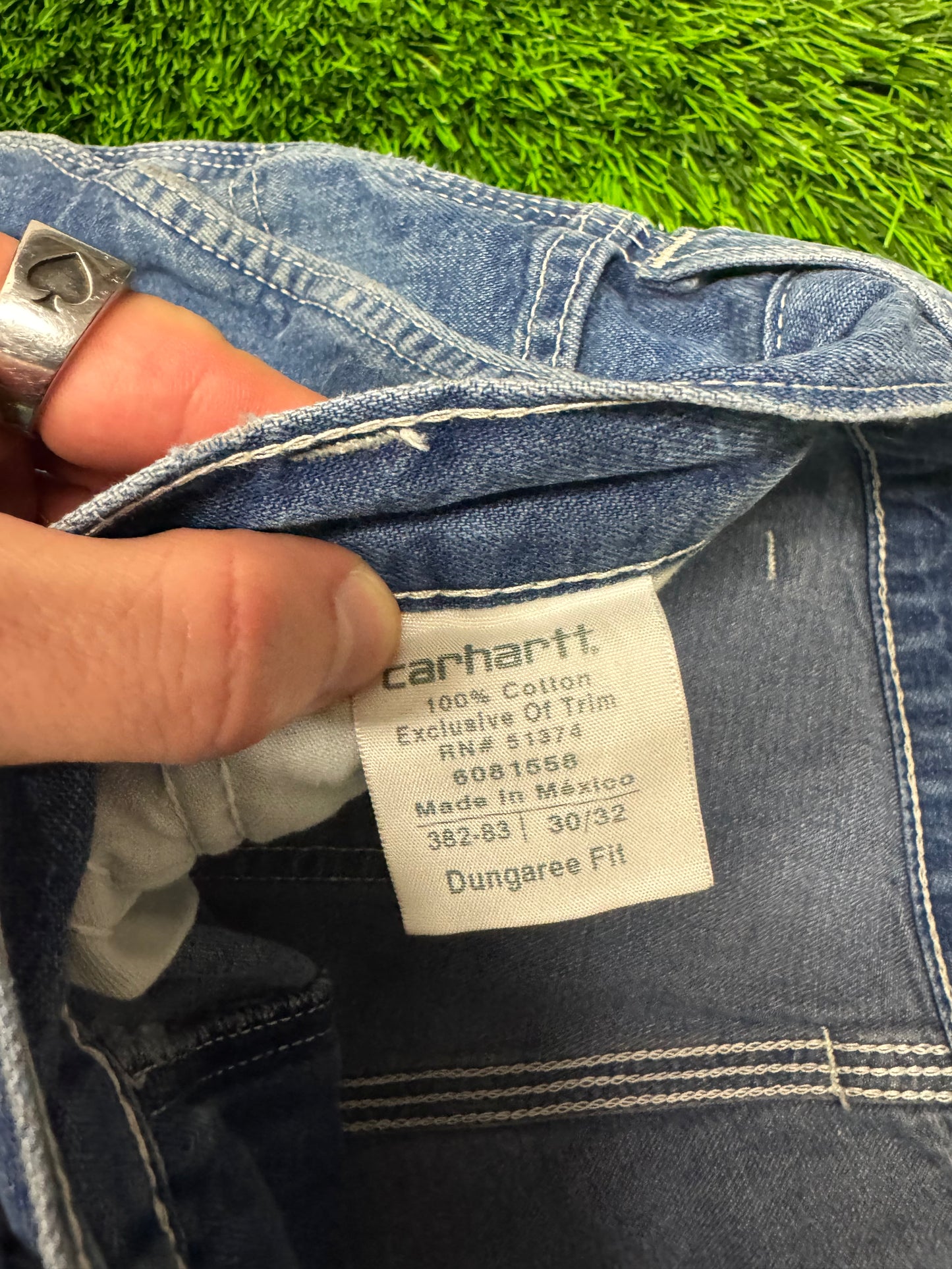00s Vintage Carhartt Painter Dark Wash Workwear Carpenter Jeans (30 x 32)