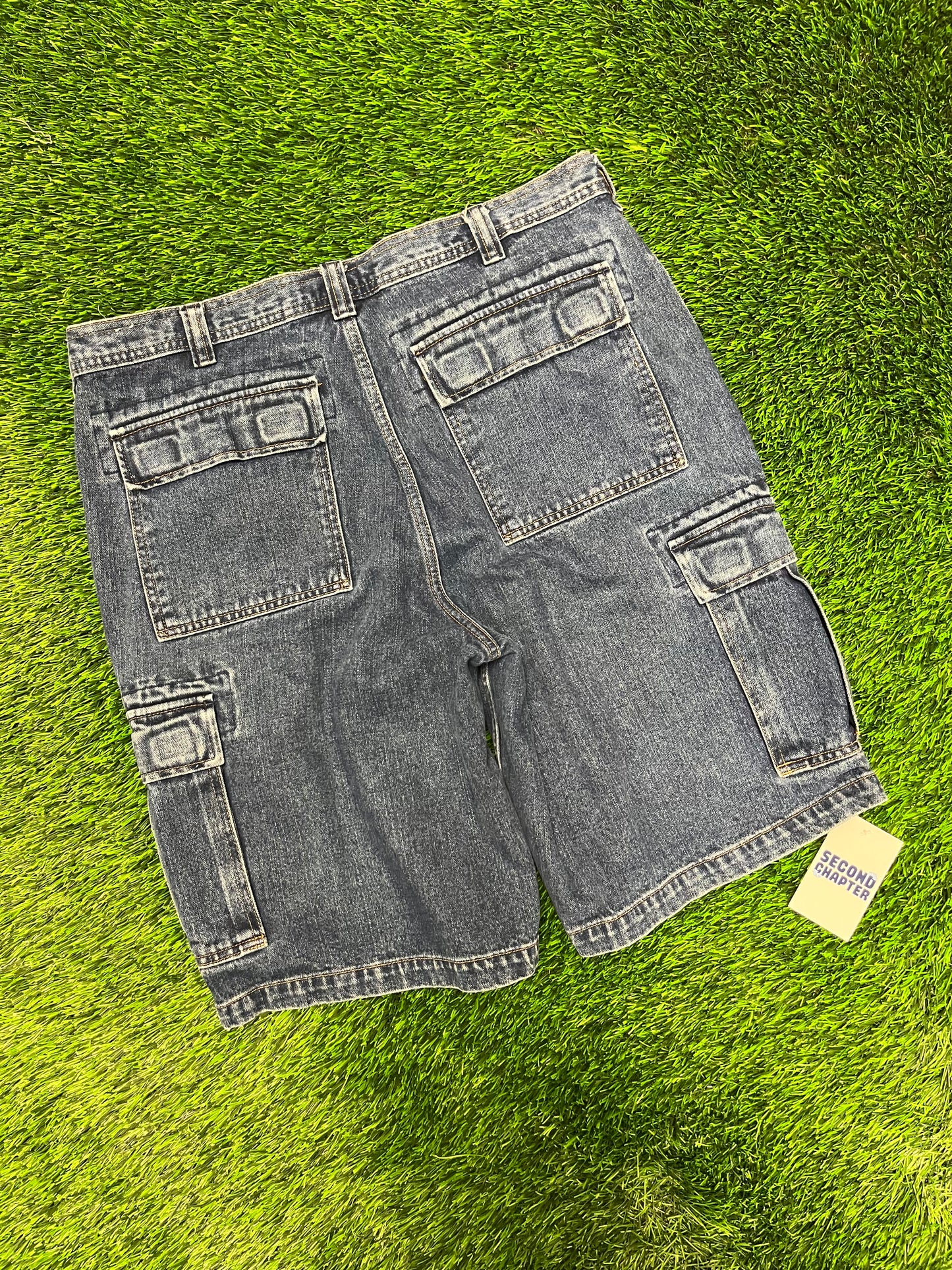 00s Faded Glory Denim Cargo Shorts (36)
