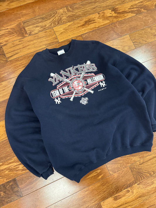 1999 New York Yankees Vintage Graphic Navy Crewneck (XXL)