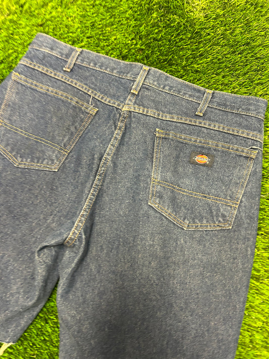 Dickies Workwear Frayed Cut Off Jean Shorts (36)