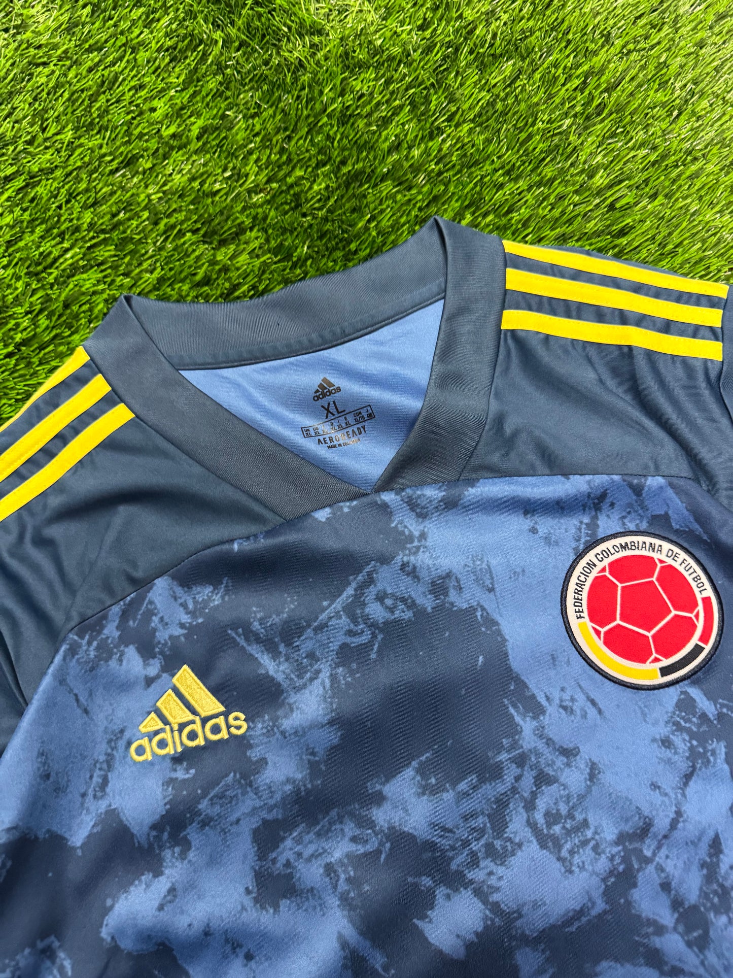 Columbia National Team Adidas Away Jersey 2021 Kit (L)