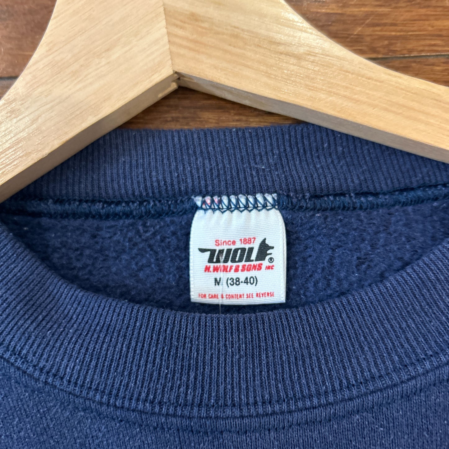 90s UNCG Greensboro Embroidered Vintage College Navy Crewneck (M)