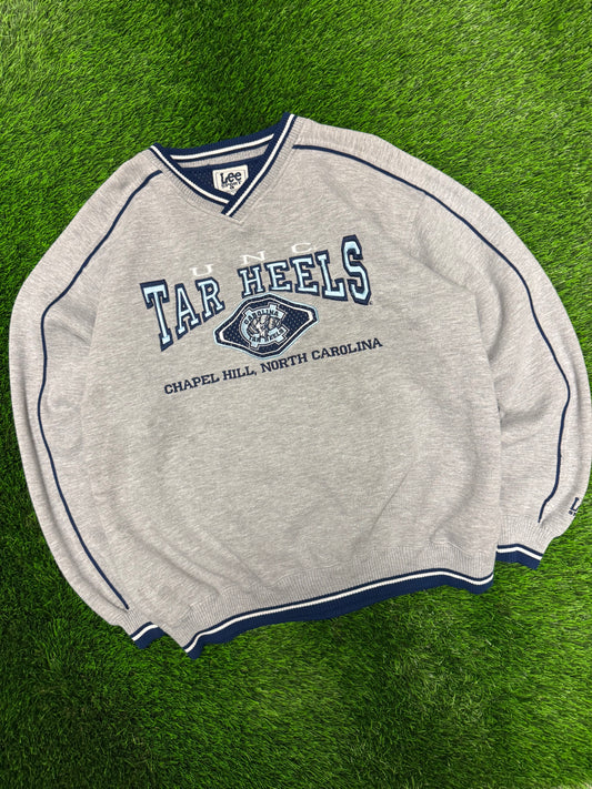 00s University of North Carolina UNC Tar Heels Embroidered Vintage Lee Crewneck (L)