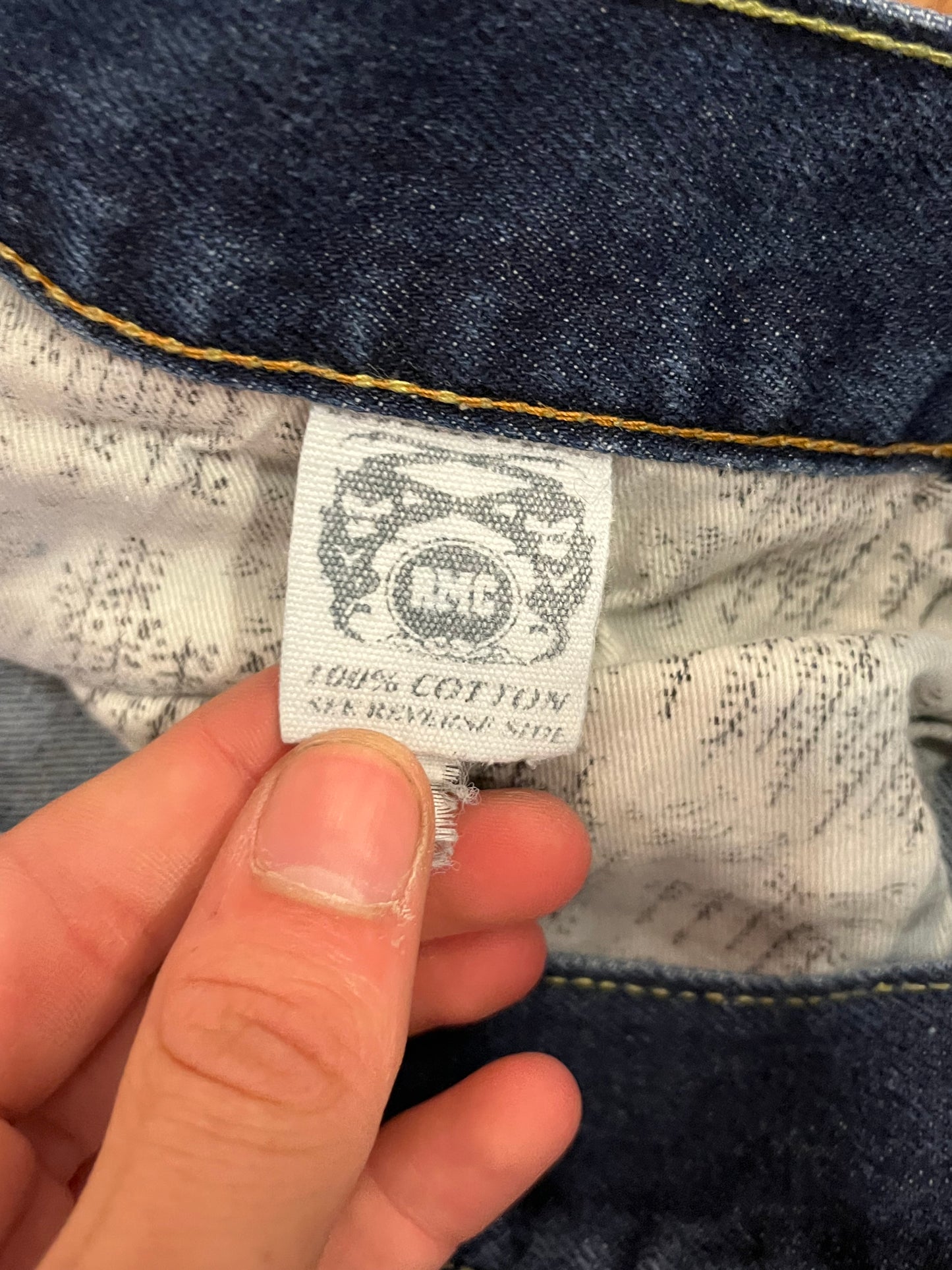 00s Embroidered Baggy Jester Jeans (36 x 28)