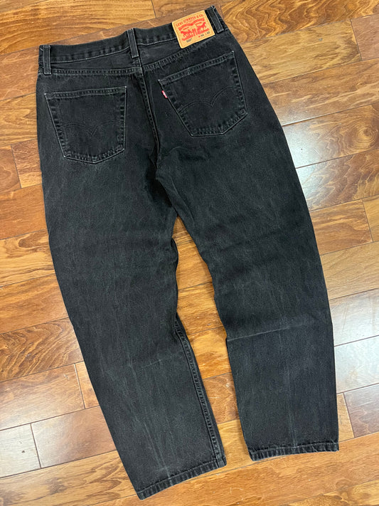 2010s Levi's 550 Black Jeans (34 x 32)
