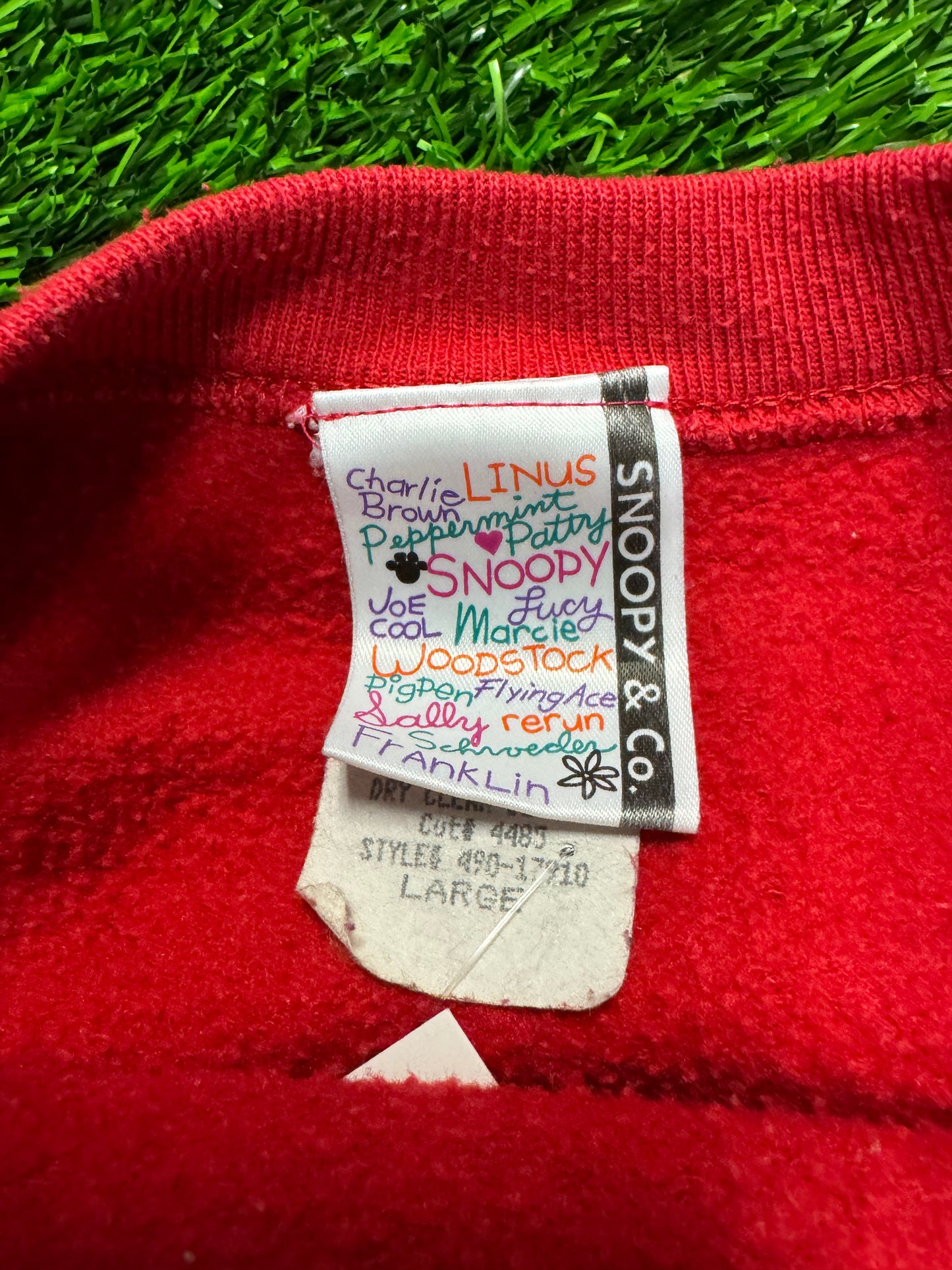 90s Snoopy Hearts Graphic Vintage Crewneck (L)