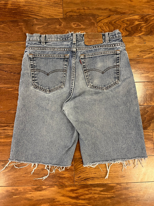 00s Levi's 550 Faded Mid Wash Shorts (34)