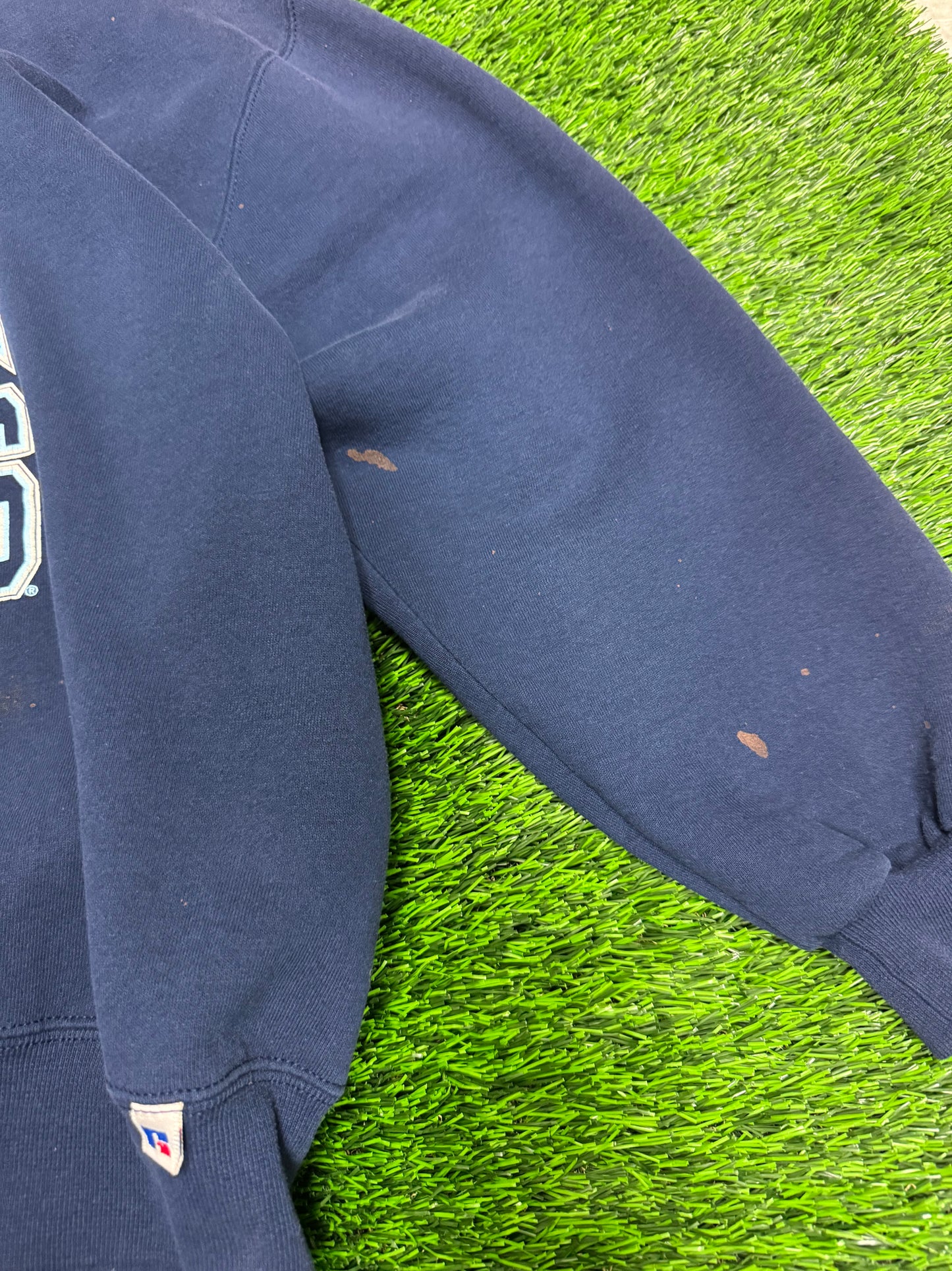 90s University of North Carolina UNC Thrashed Vintage Russell Crewneck (XL)