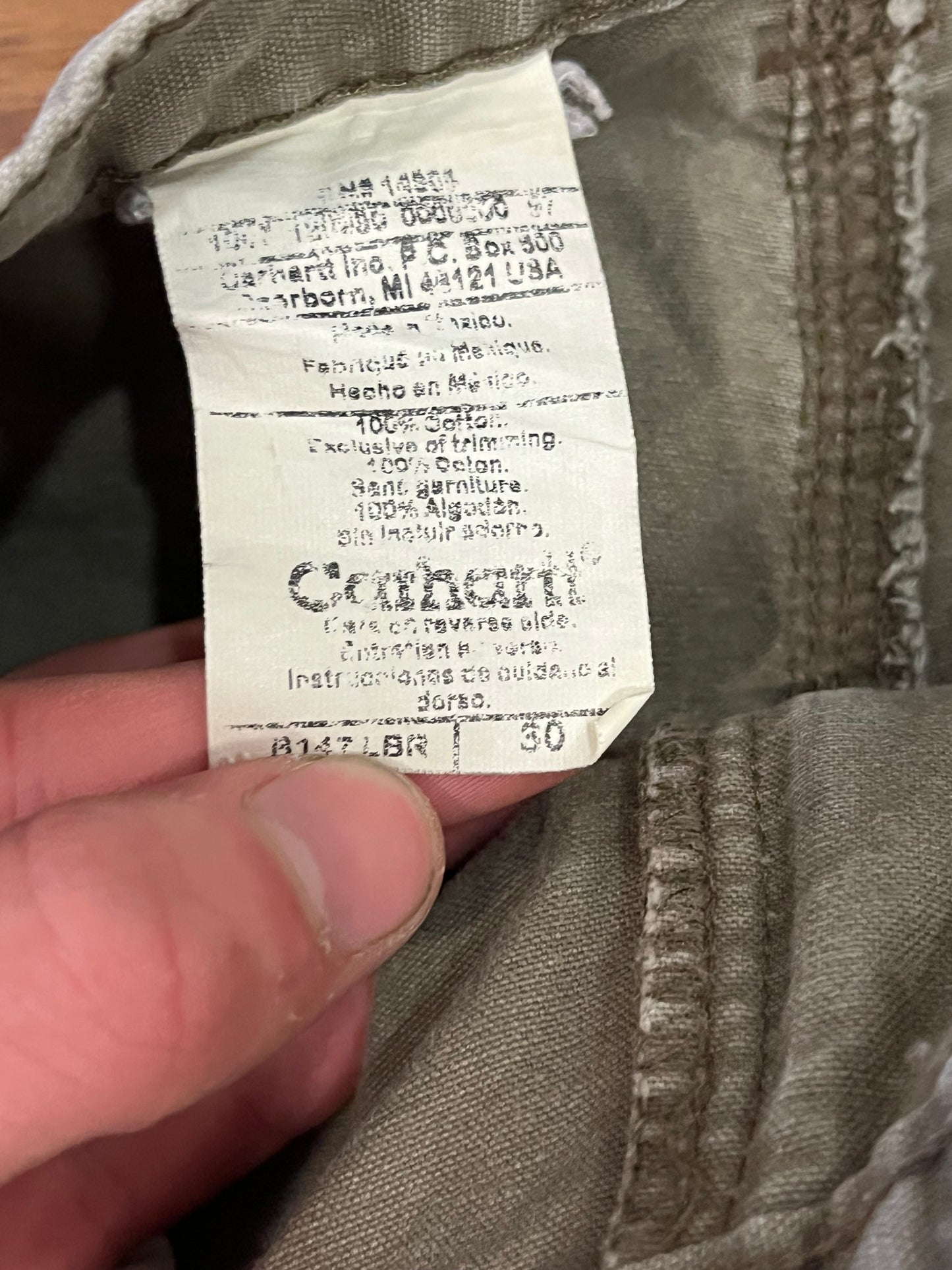00s Carhartt LBR Carpenter Shorts (30)
