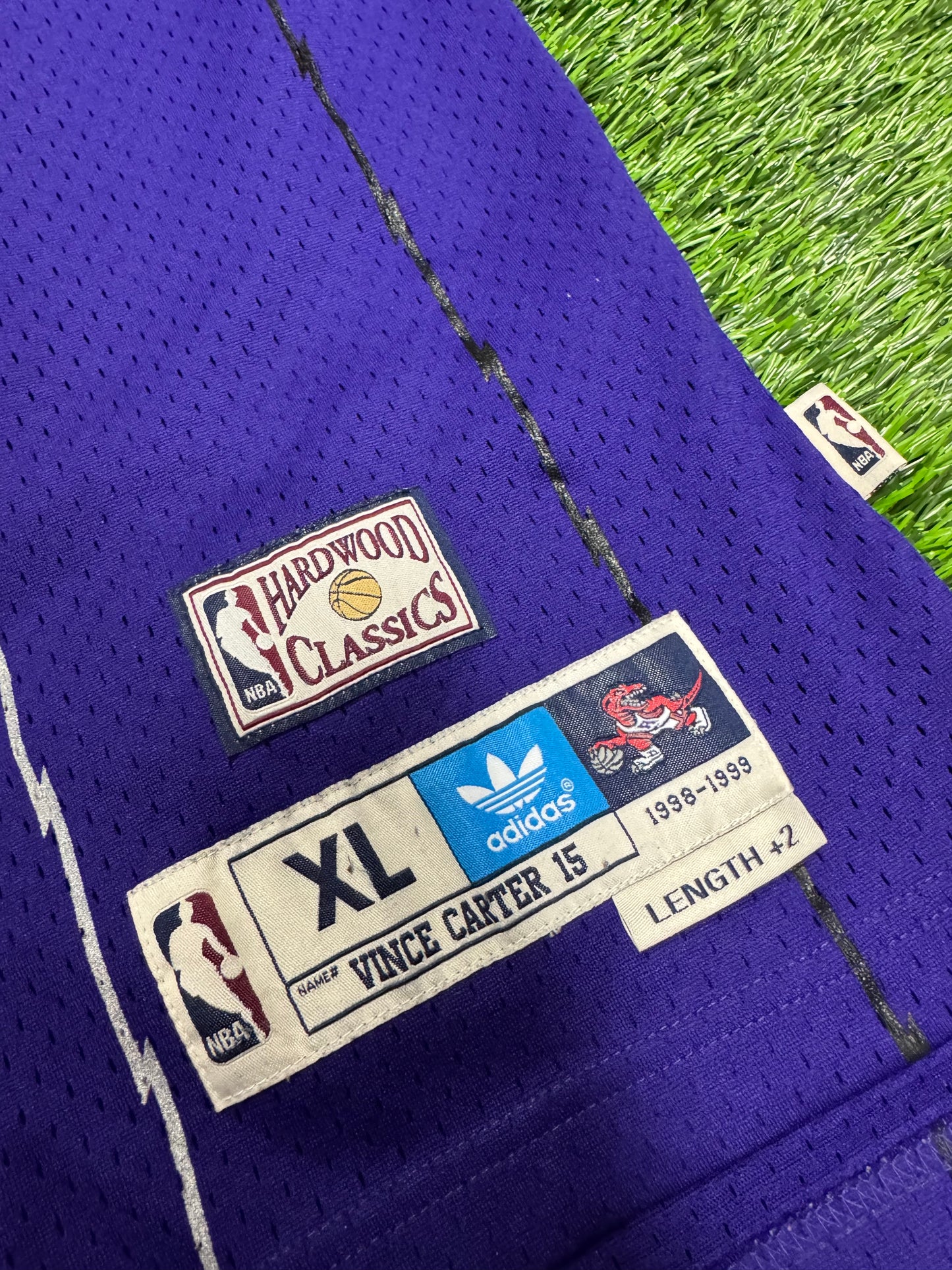 Toronto Raptors Vince Carter #15 Adidas Hardwood Classics Jersey (XL)