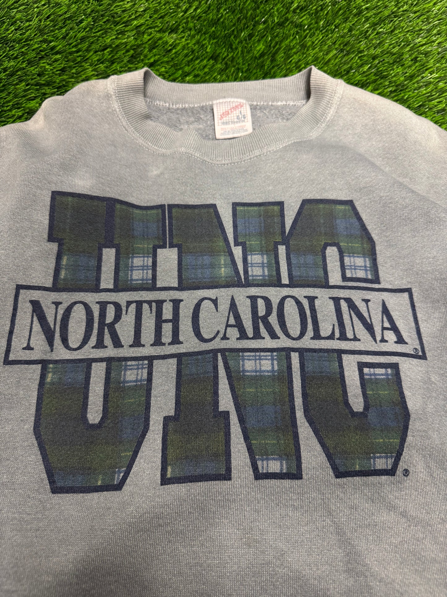 90s University of North Carolina UNC Plaid Letters Vintage Crewneck (L)