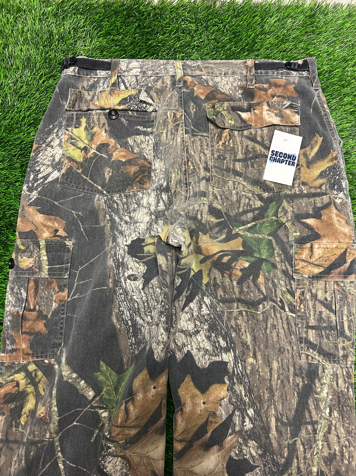 00s Field Staff Mossy Oak Camo Cargo Pants (36 x 32)