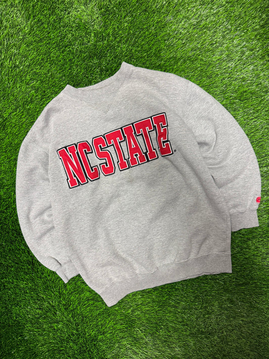 00s NC State University (NCSU) Colosseum Embroidered Crewneck (M)