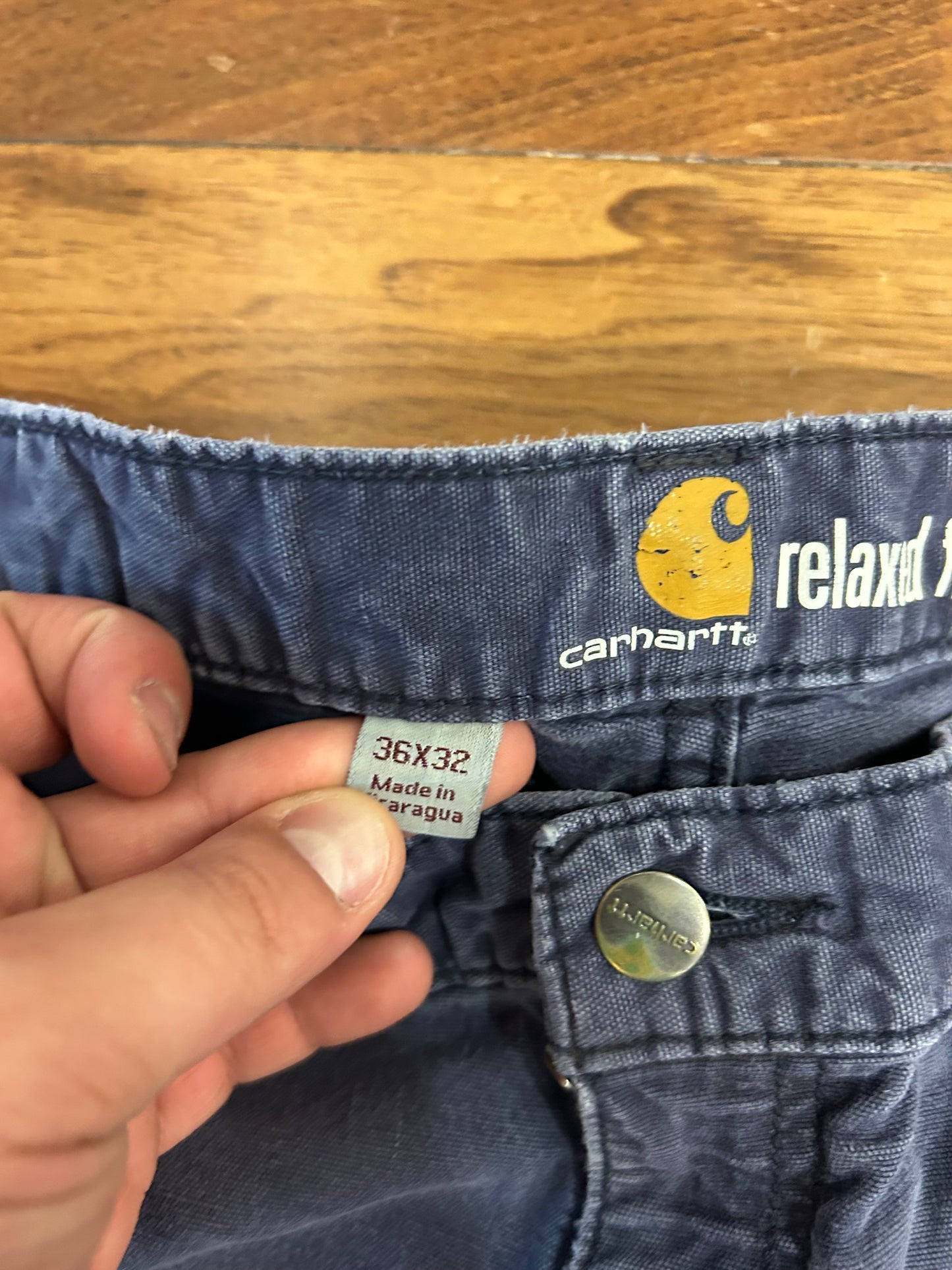 00s Carhartt Faded Navy Pants (36 x 32)