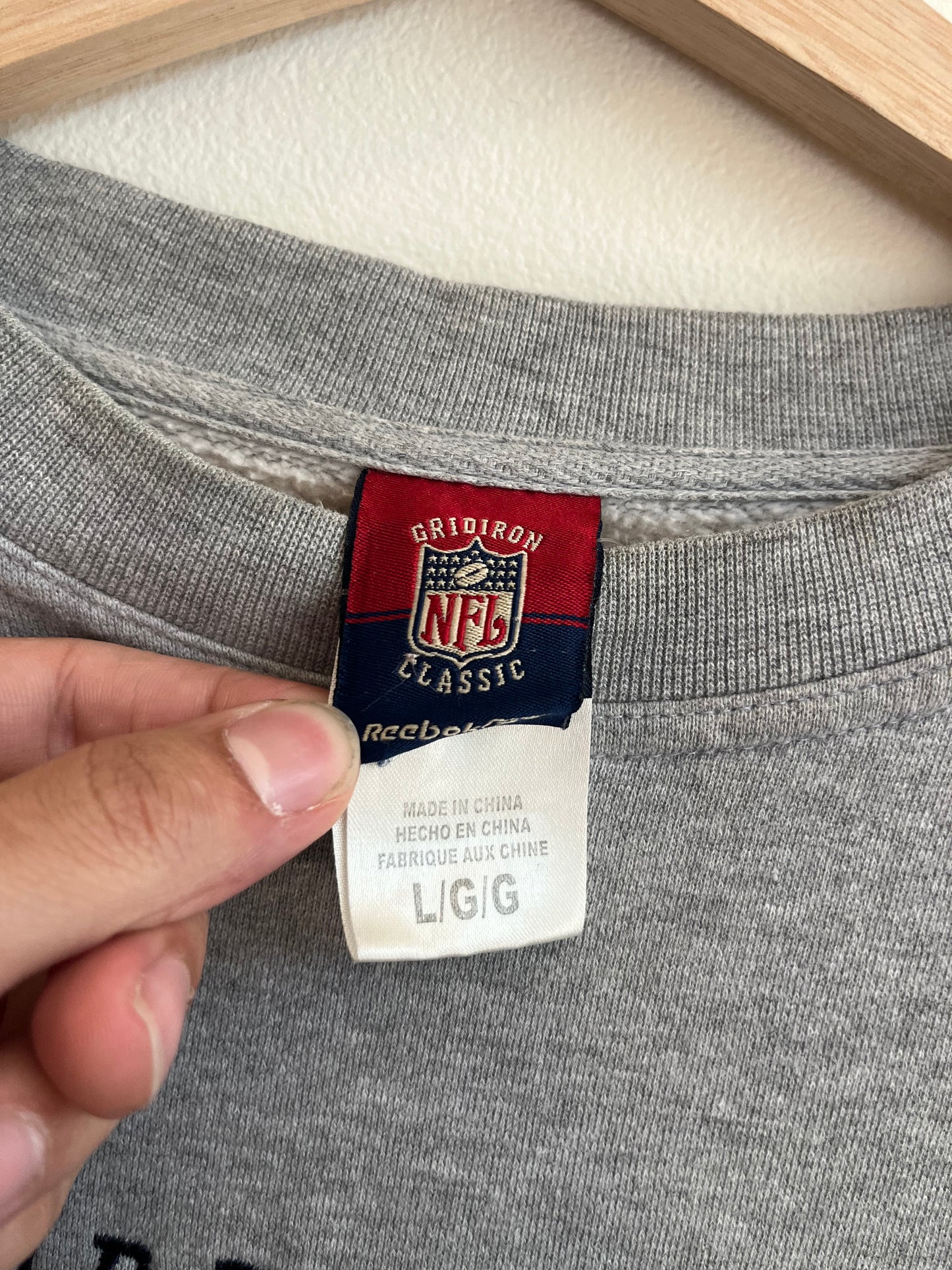 00s Property of New England Patriots Reebok Crewneck (L)