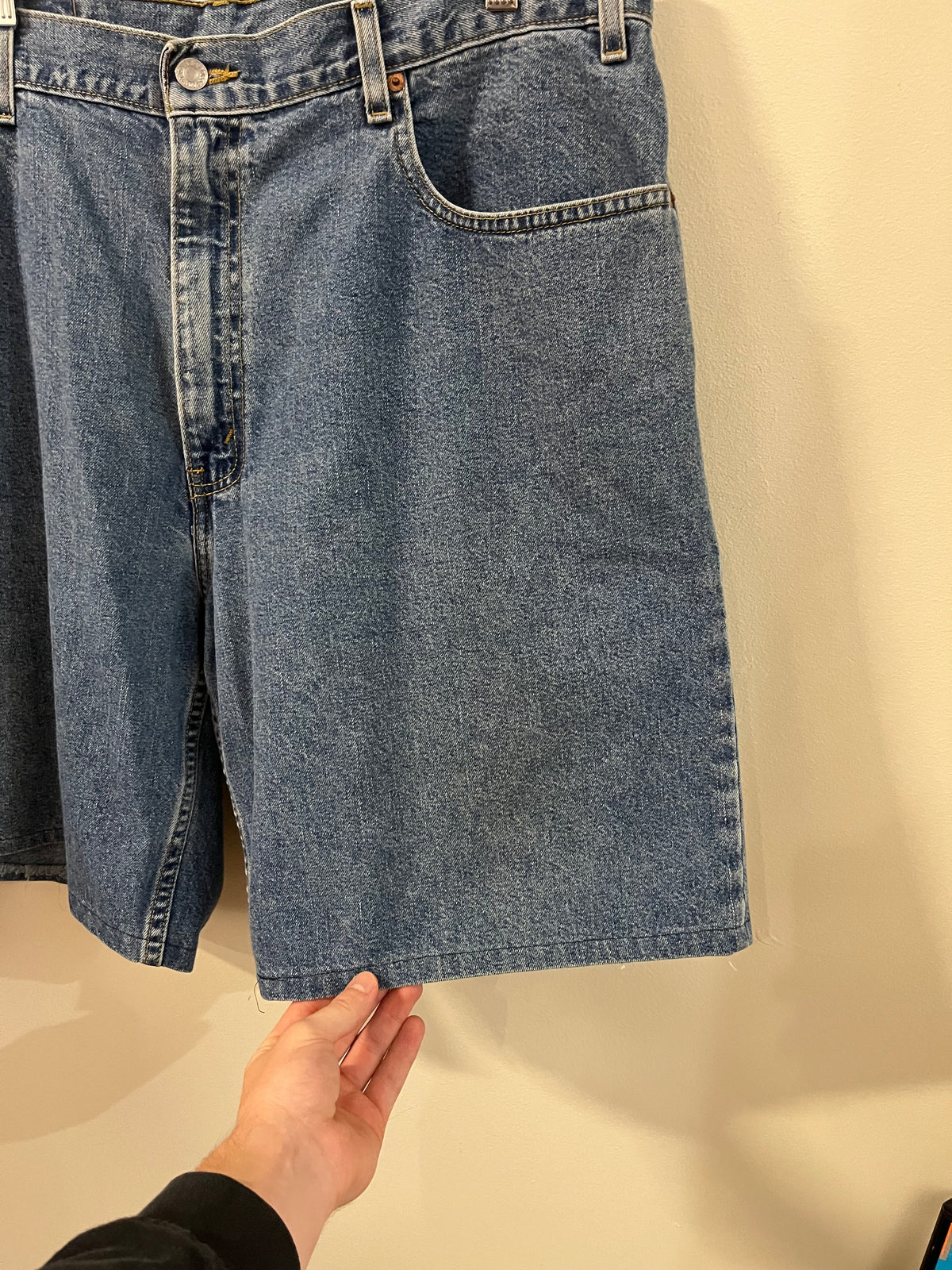 1998 Levi's Baggy Fit Jean Shorts (38)
