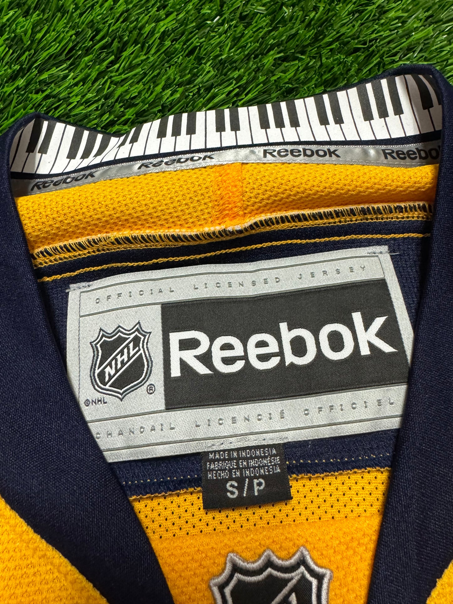 2012 Nashville Predators Reebok NHL Oversized Home Jersey (S)