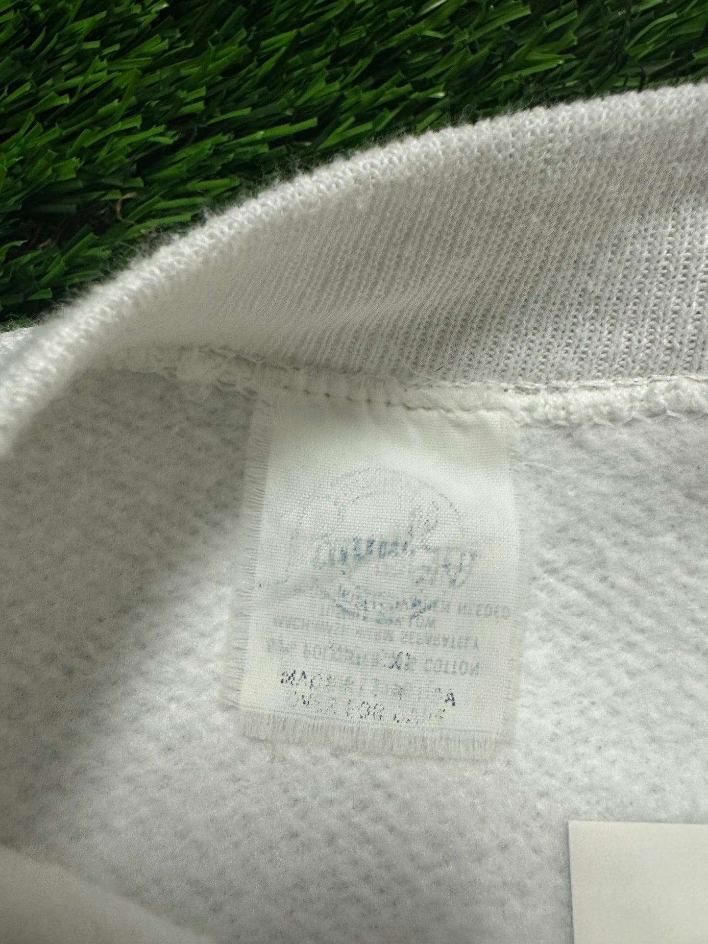 90s Shaquille O'Neal White NBA Crewneck (XL)