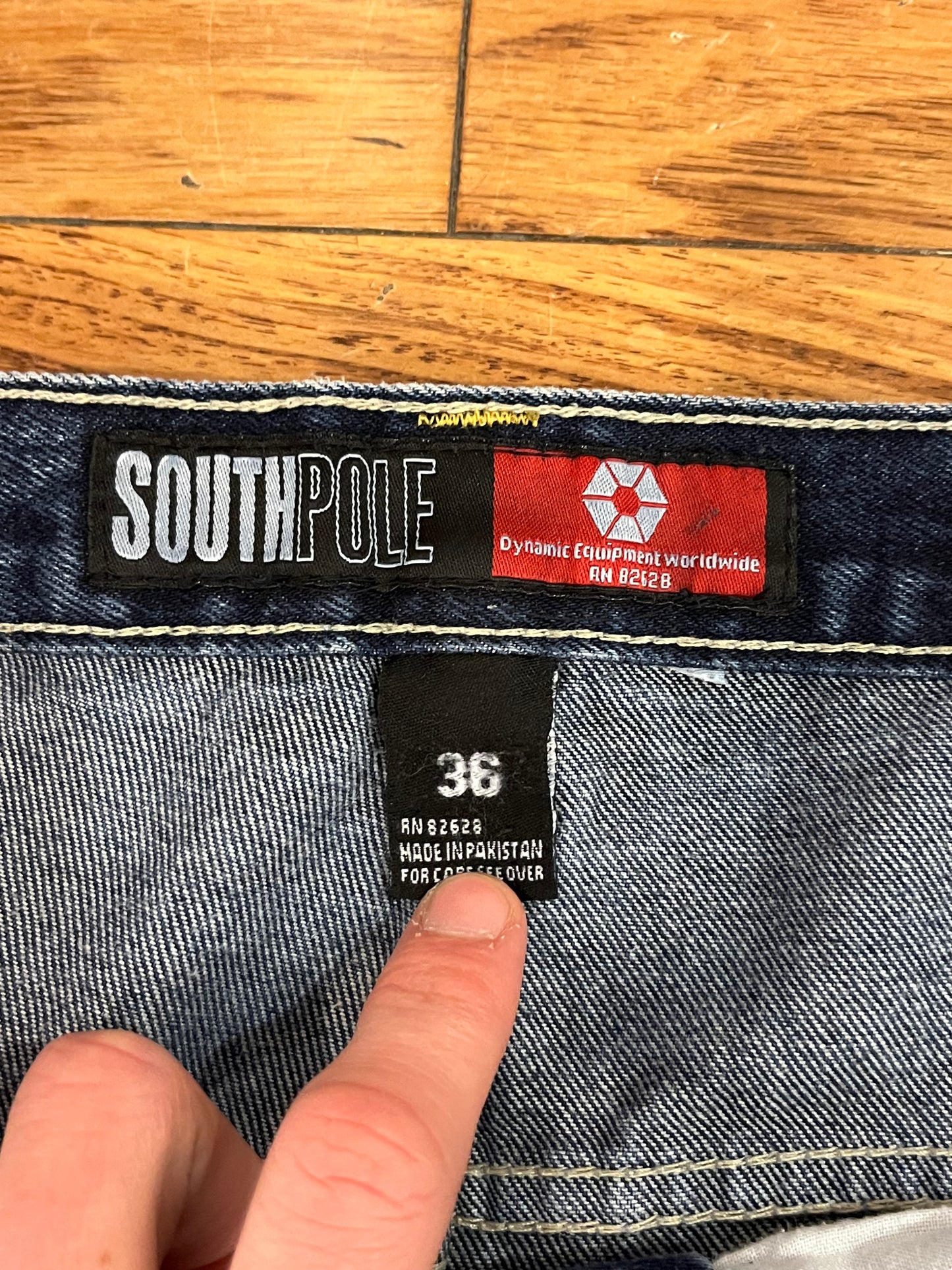 00s South Pole Red Tab Carpenter Jeans (36)