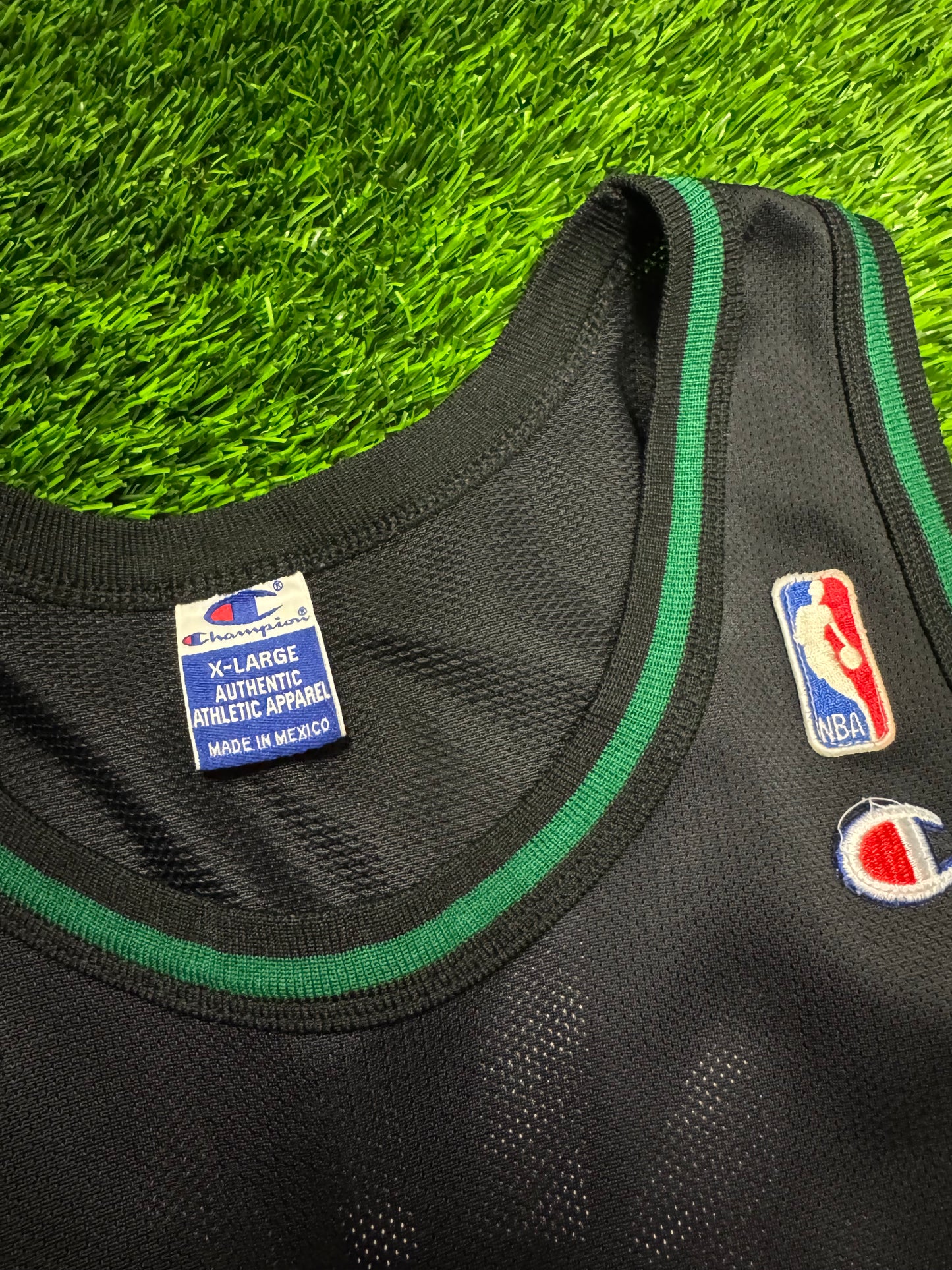 90s Minnesota Timberwolves Kevin Garnett #21 Vintage Champion NBA Jersey (L)