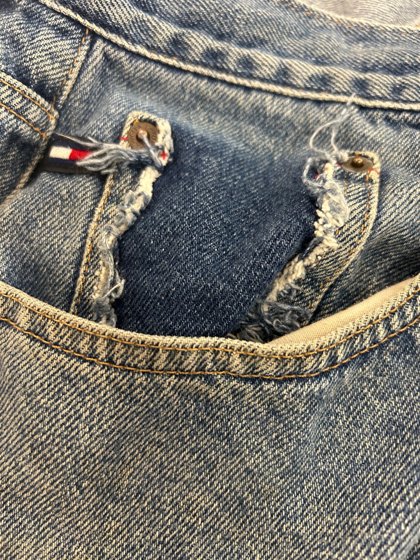 00s Tommy Jeans Baggy Embroidered Jean Shorts (36)