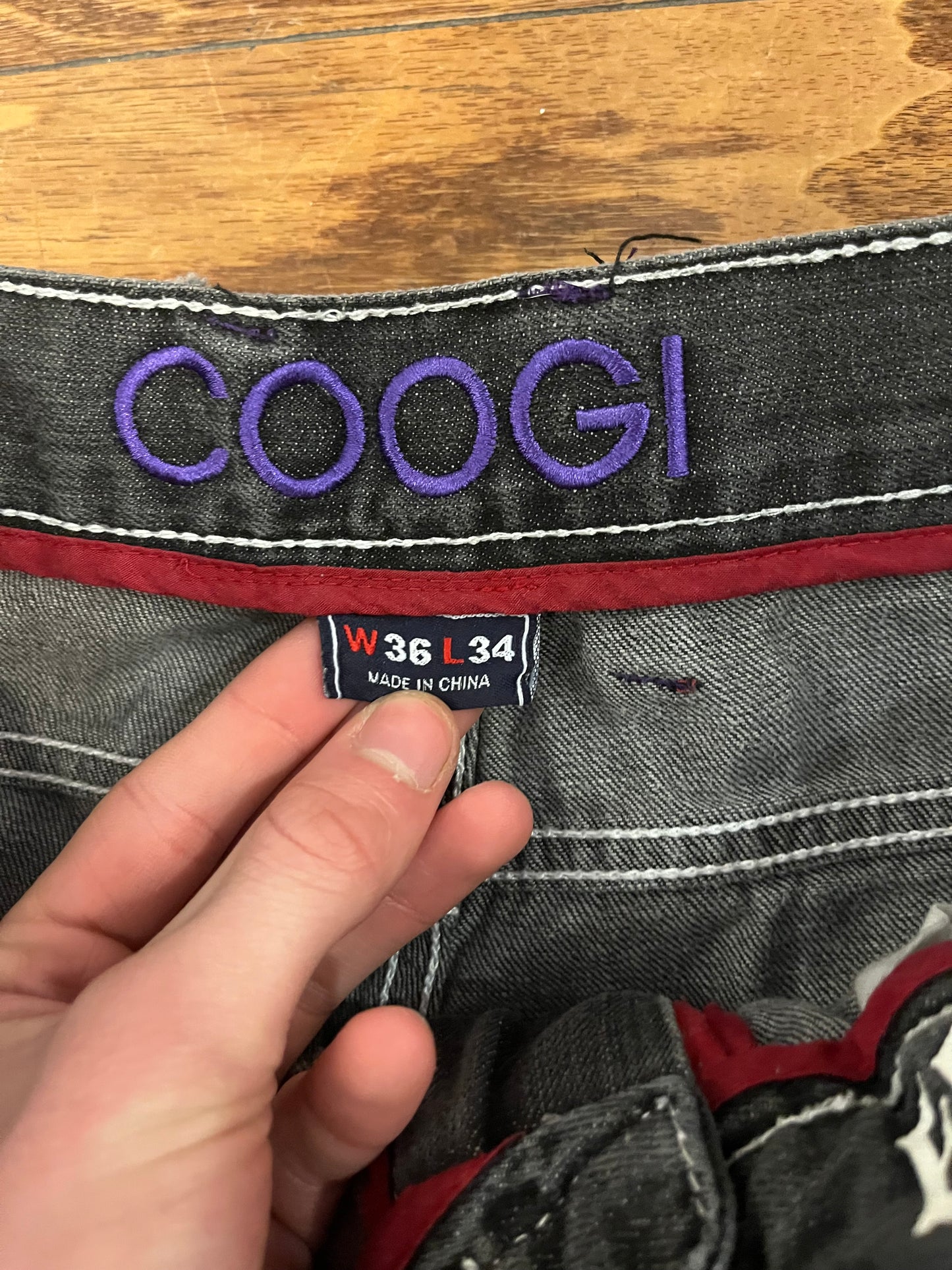 00s Coogi Embroidered Black Jeans (36 x 34)