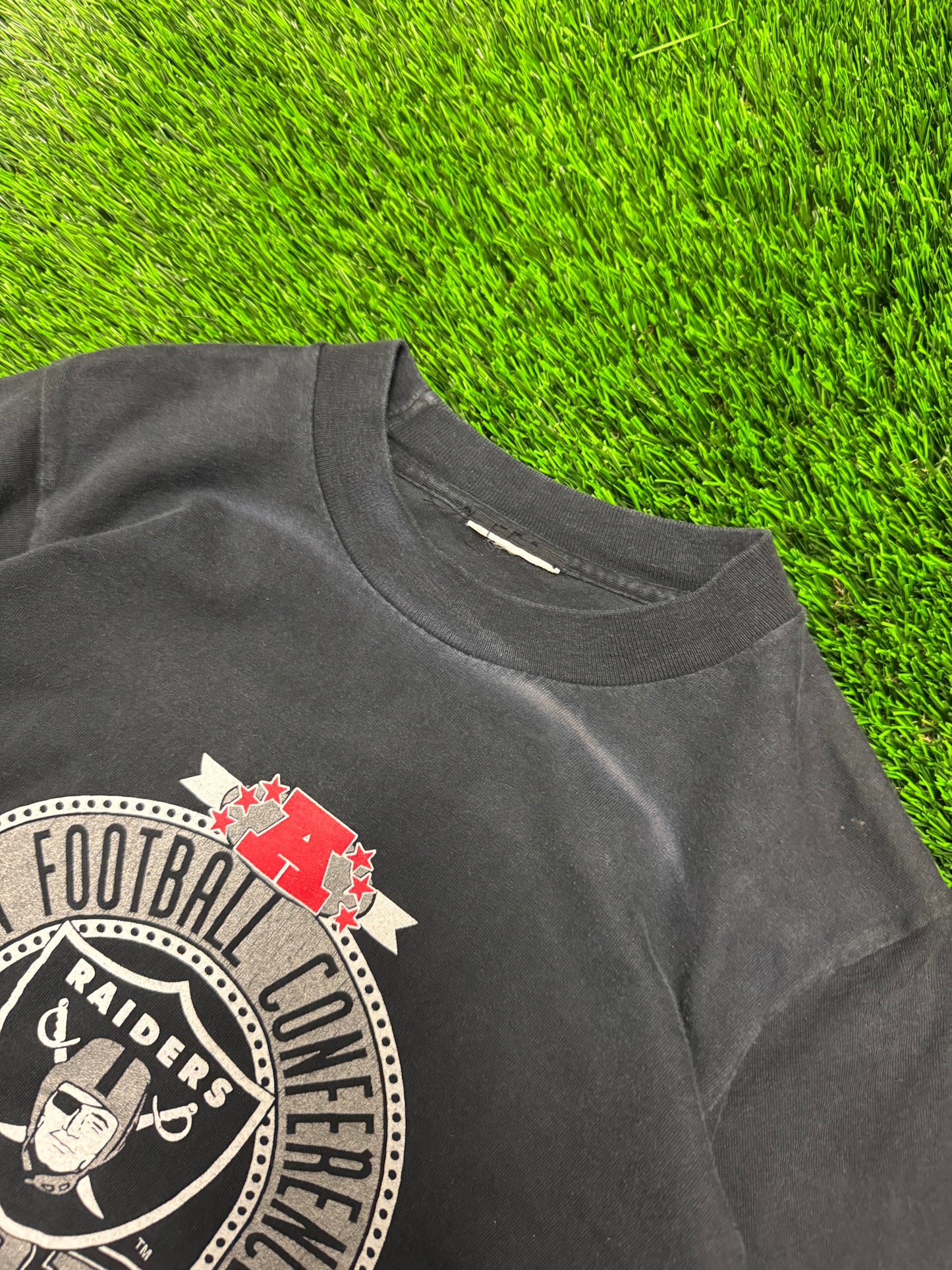 90s Oakland Raiders Graphic Tee (S)